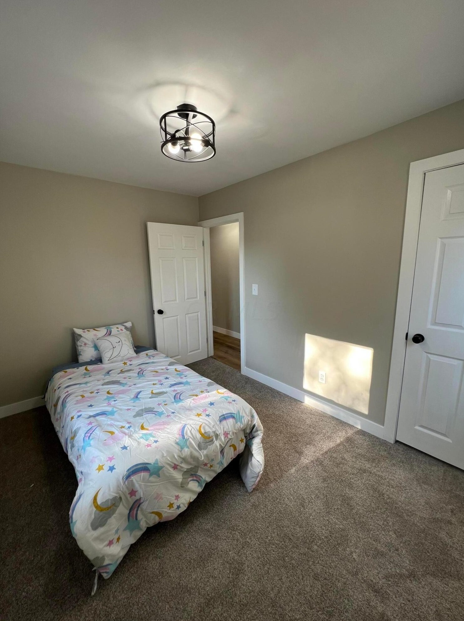 3012 Mcguffey Rd, Columbus OH  43224-4137 exterior