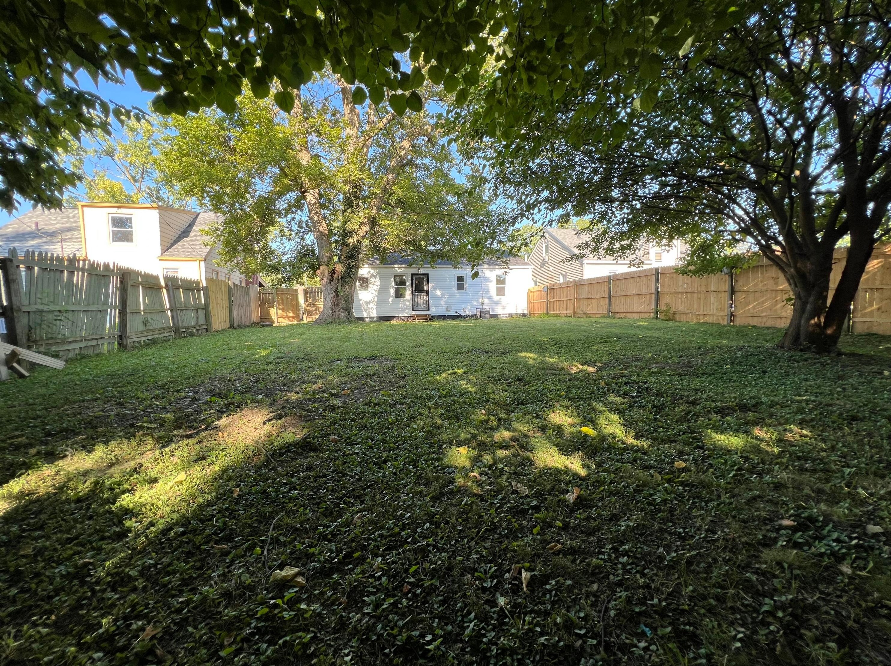 3012 Mcguffey Rd, Columbus OH  43224-4137 exterior