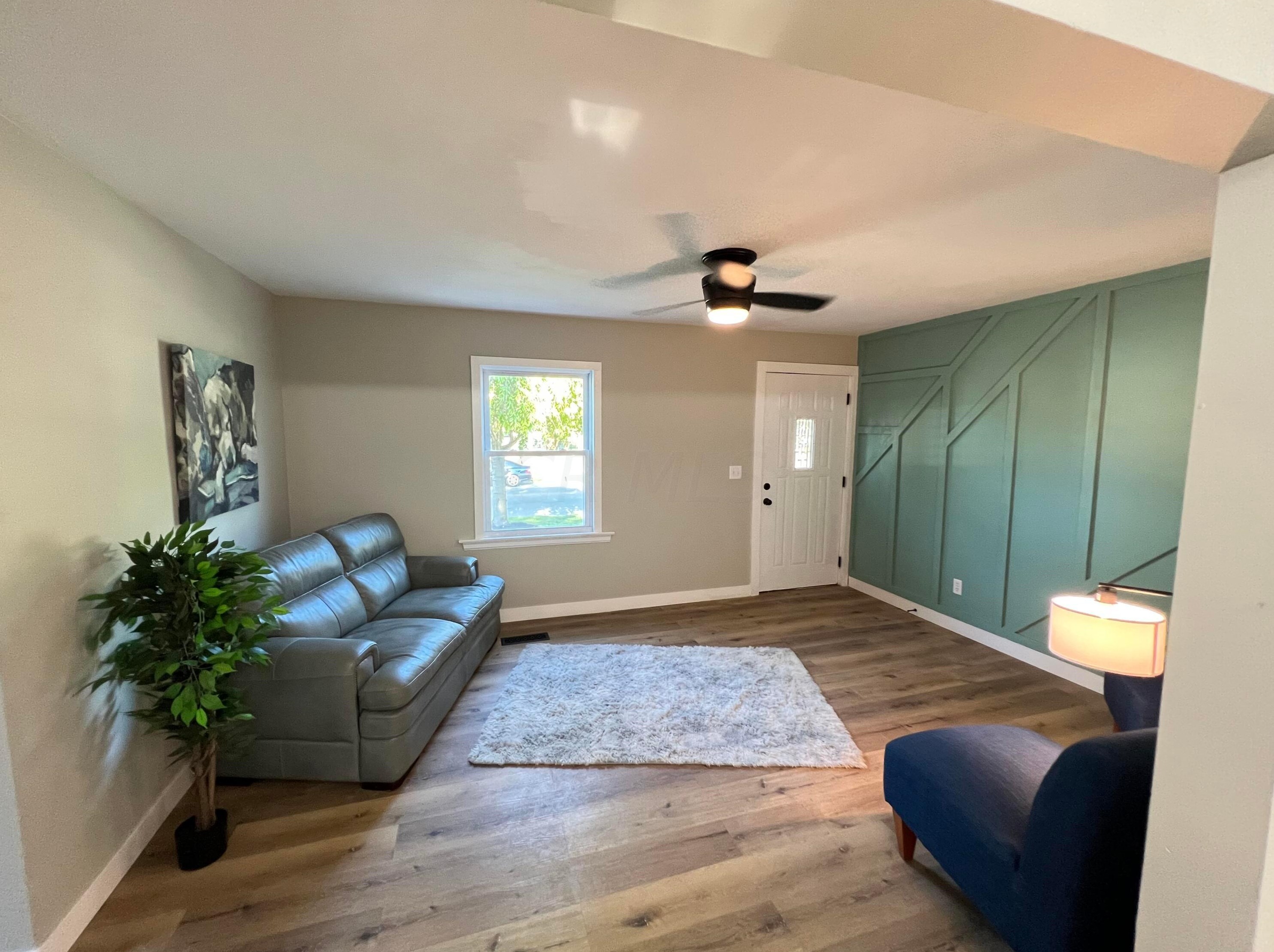 3012 Mcguffey Rd, Columbus OH  43224-4137 exterior