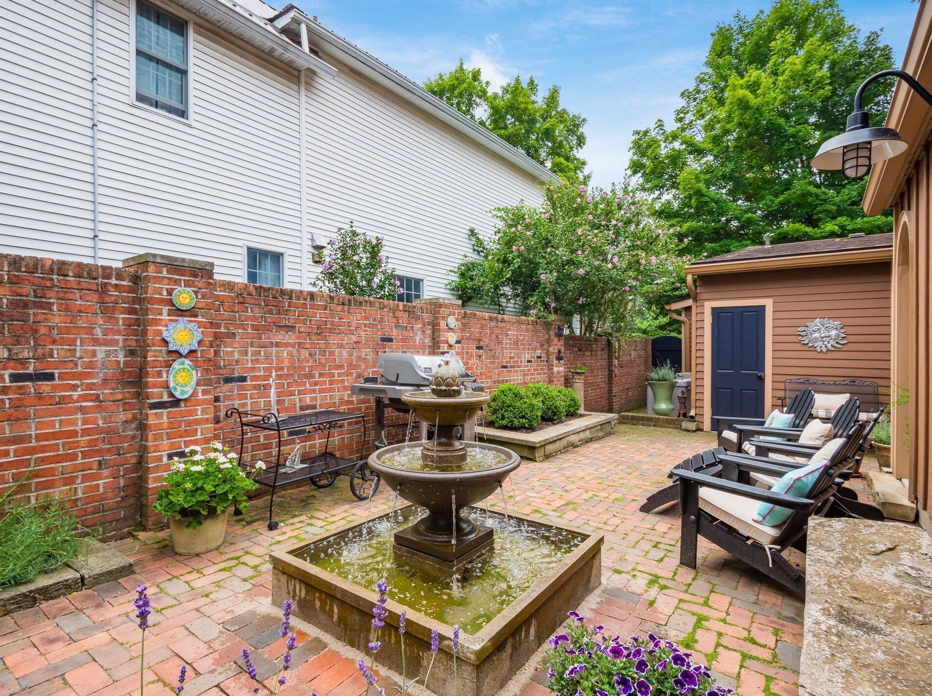 236 Elm St, Granville OH  43023-1404 exterior