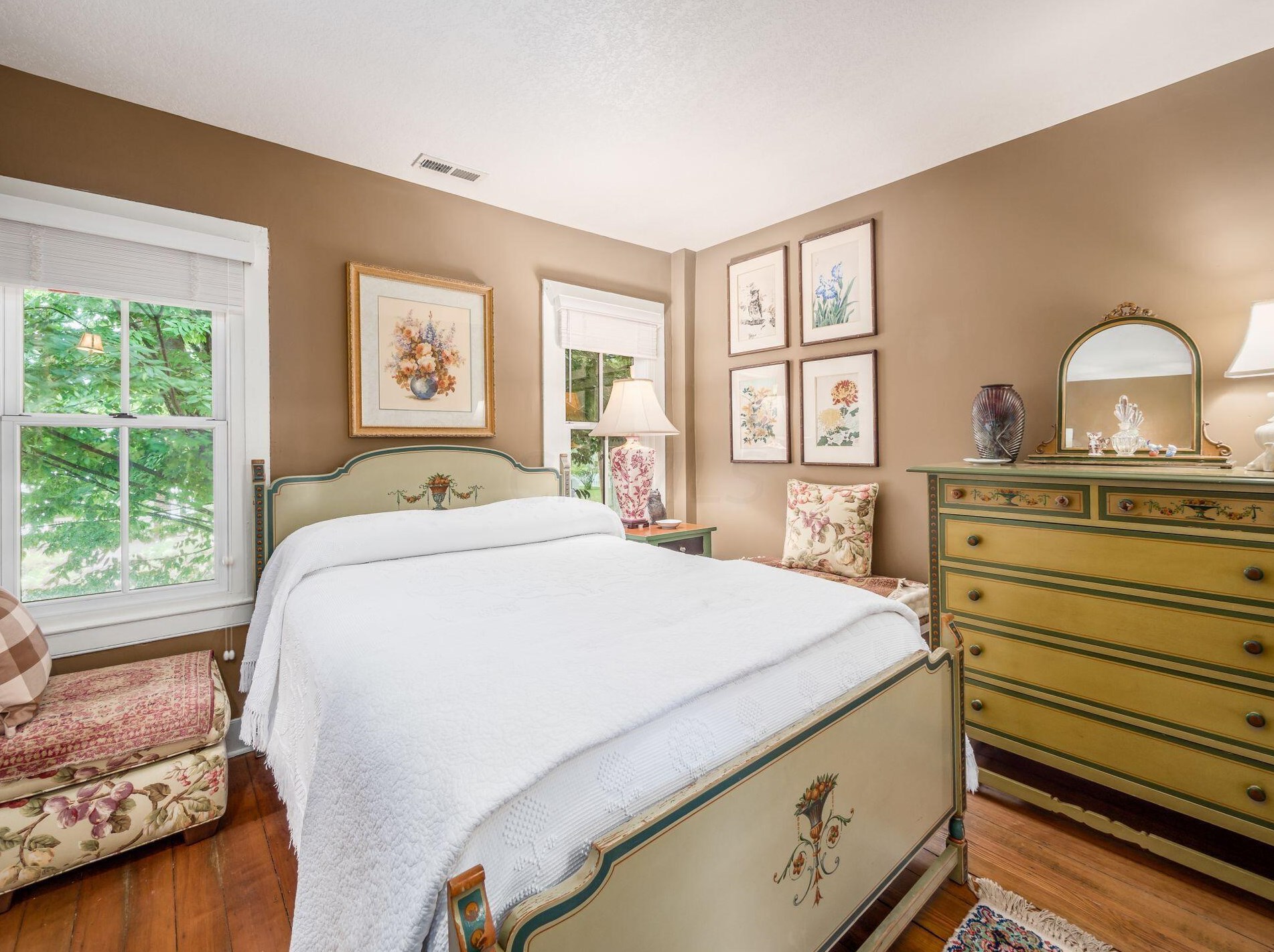 236 Elm St, Granville OH  43023-1404 exterior