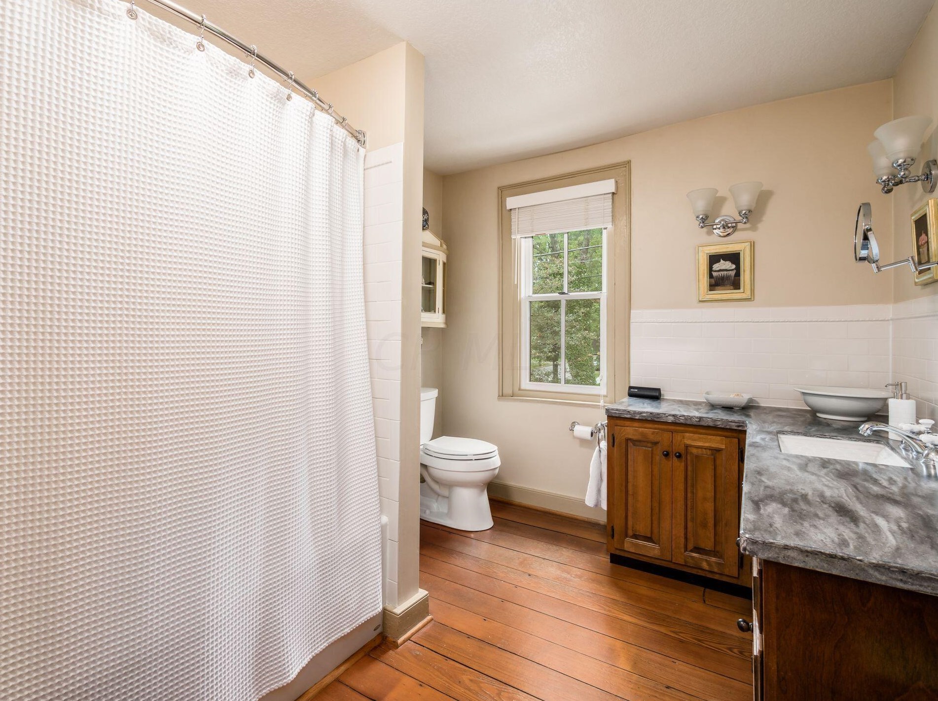 236 Elm St, Granville OH  43023-1404 exterior