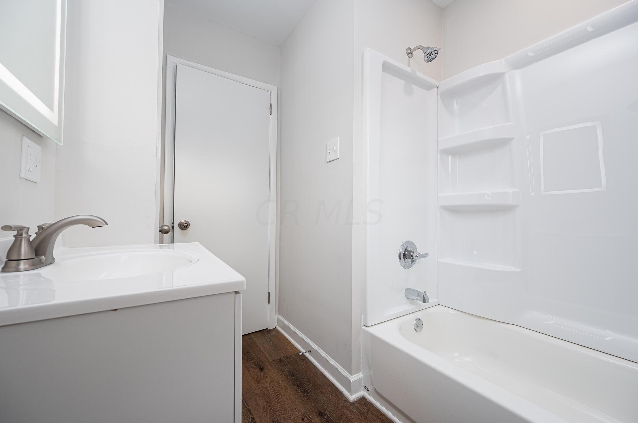 378 Old Village Rd, Columbus OH 43228-1374 exterior