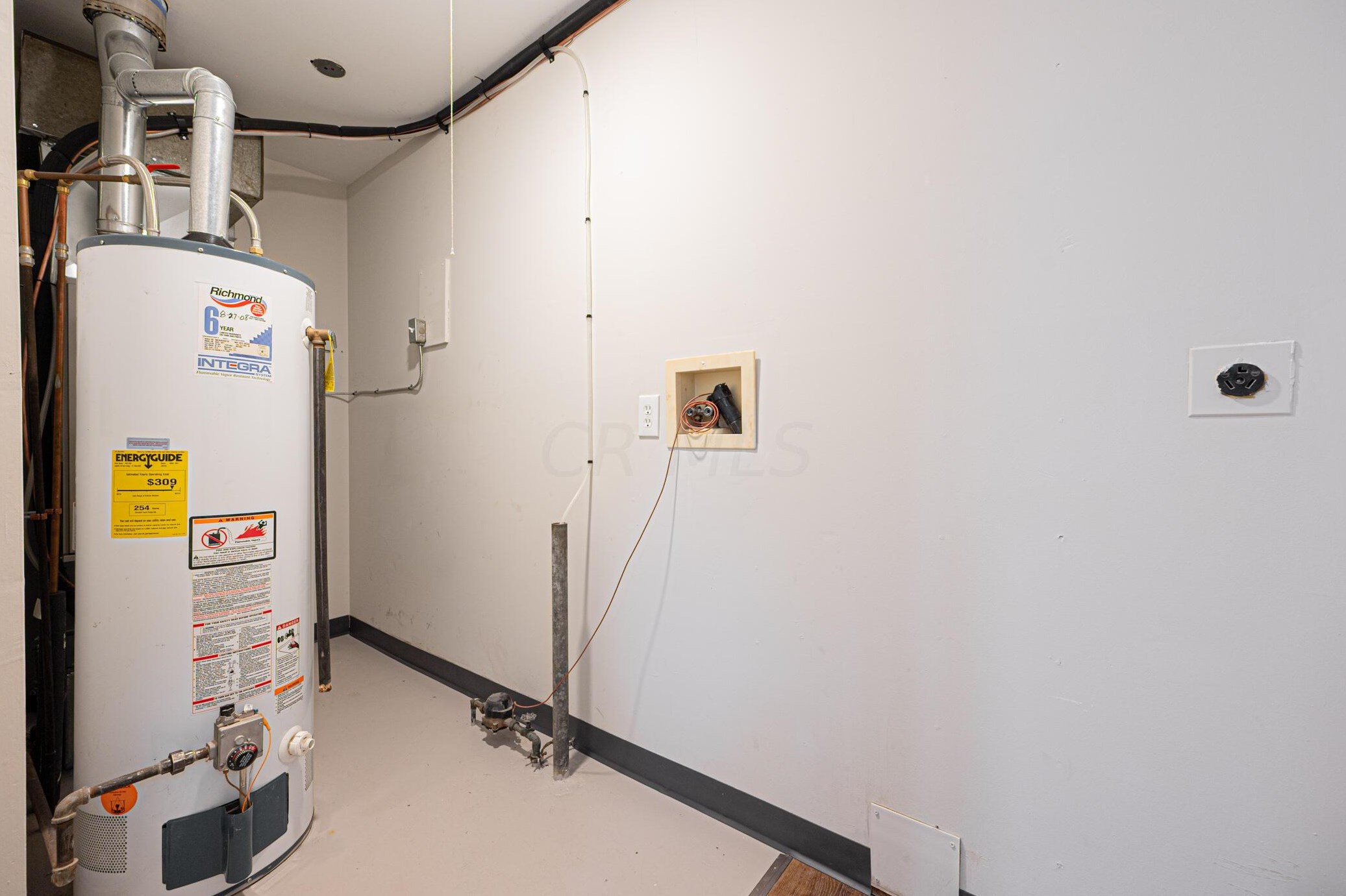 378 Old Village Rd, Columbus OH 43228-1374 exterior