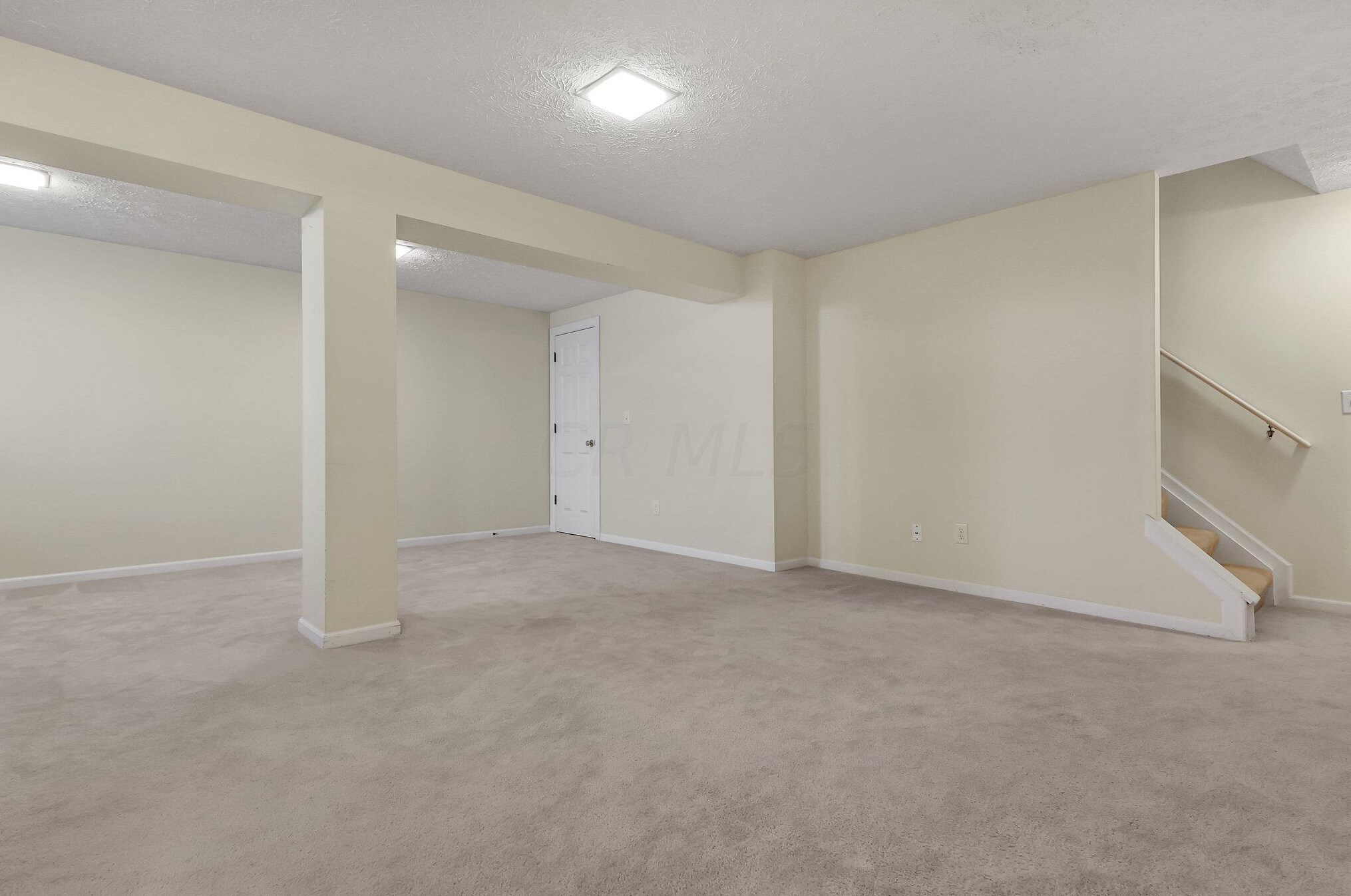 706 Sycamore Turn Ln, Columbus OH exterior