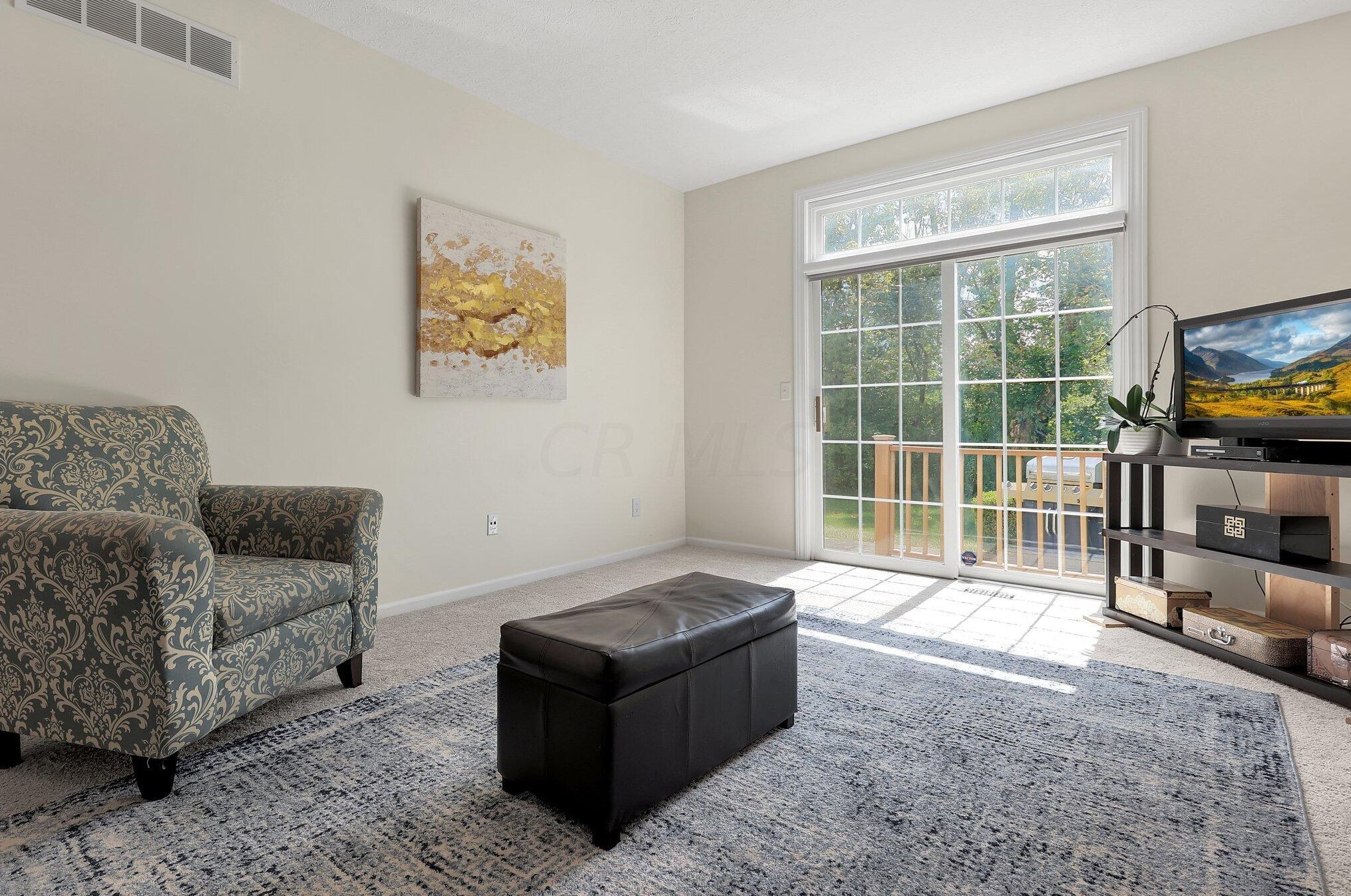 706 Sycamore Turn Ln, Columbus OH exterior