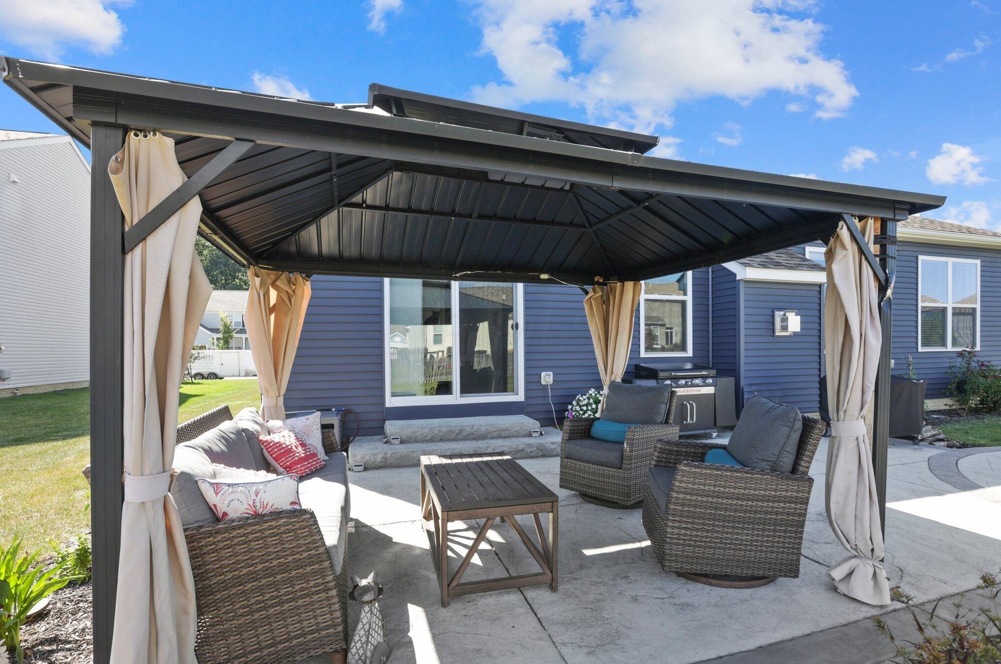 194 Mannaseh Dr, Granville OH  43023-9059 exterior