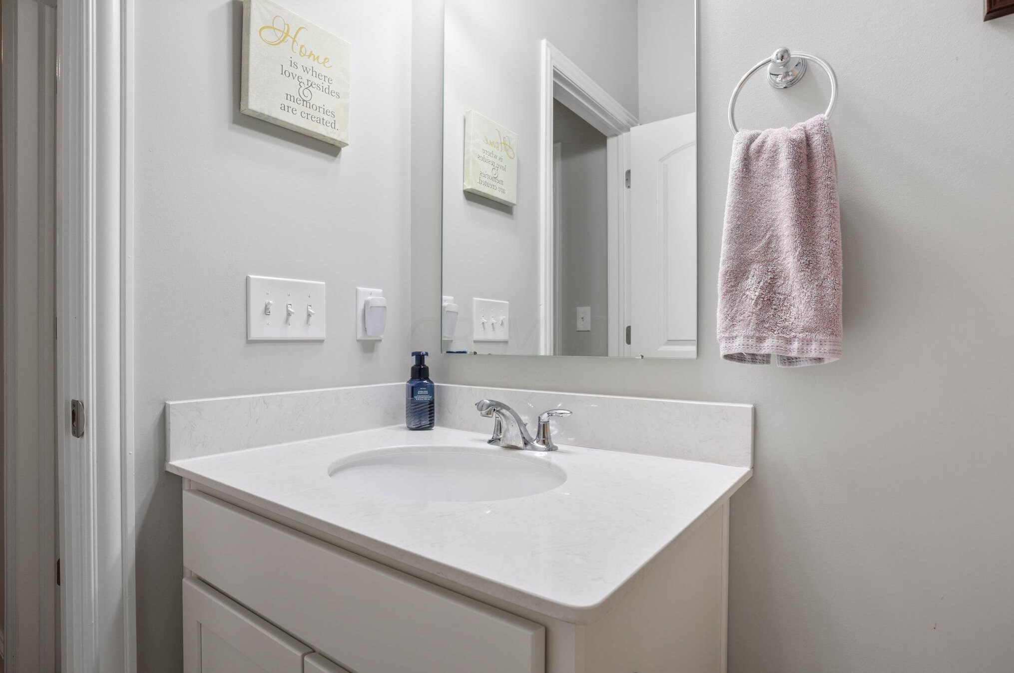 194 Mannaseh Dr, Granville OH  43023-9059 exterior