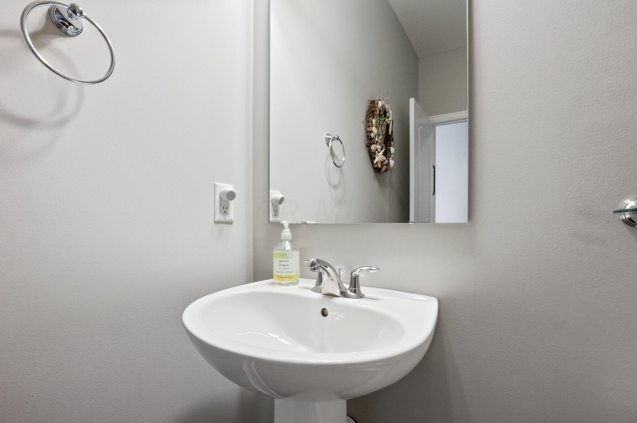 194 Mannaseh Dr, Granville OH  43023-9059 exterior