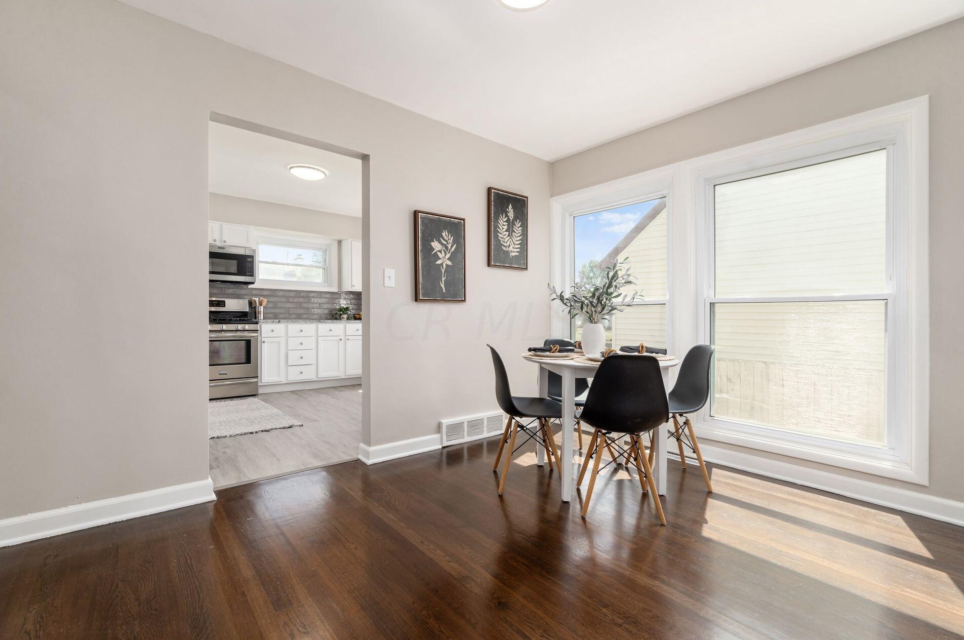 985 Bernhard Rd, Columbus OH 43227-1229 exterior