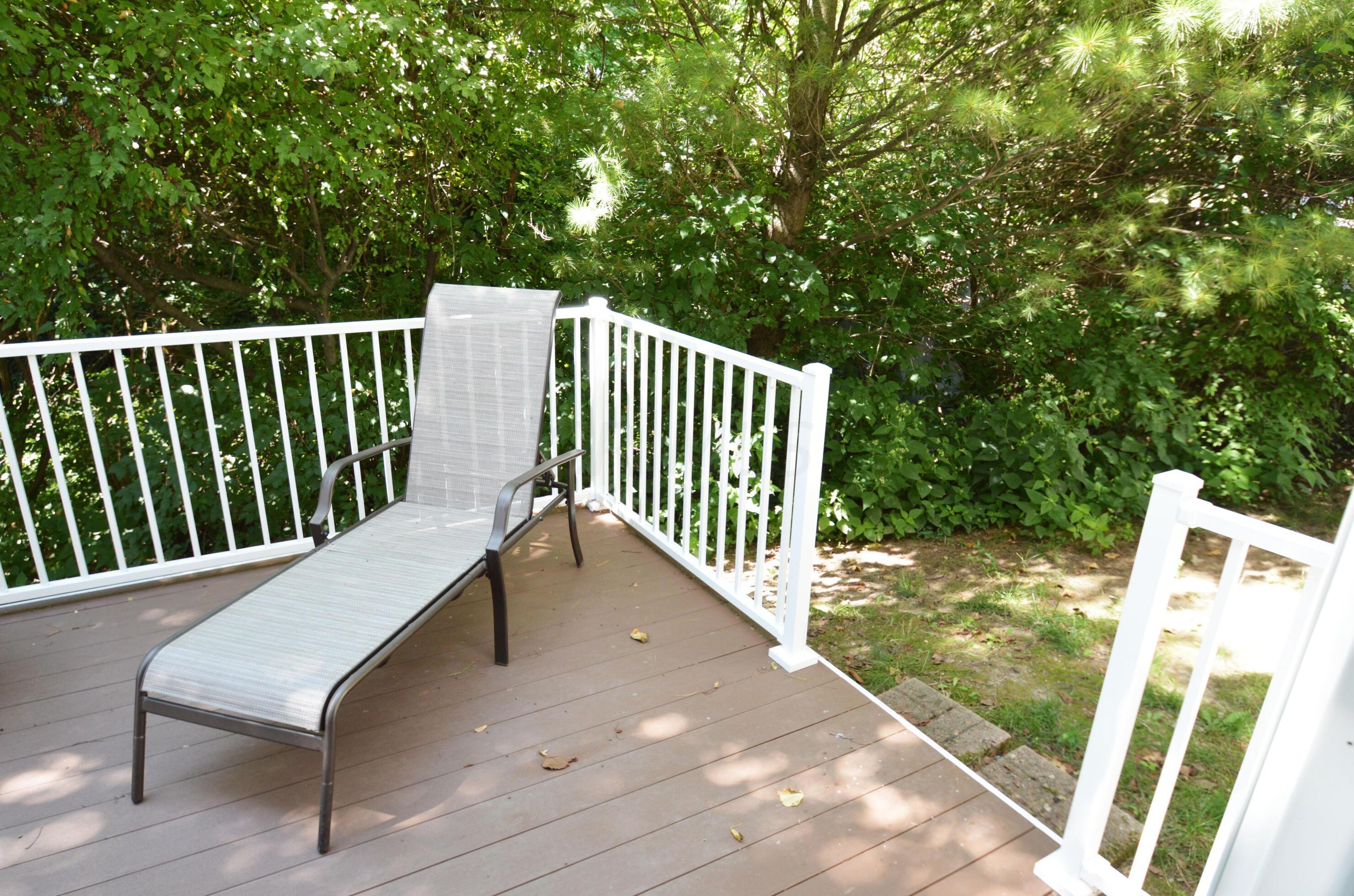 1203 Sanctuary Pl, Columbus OH 43230-8490 exterior