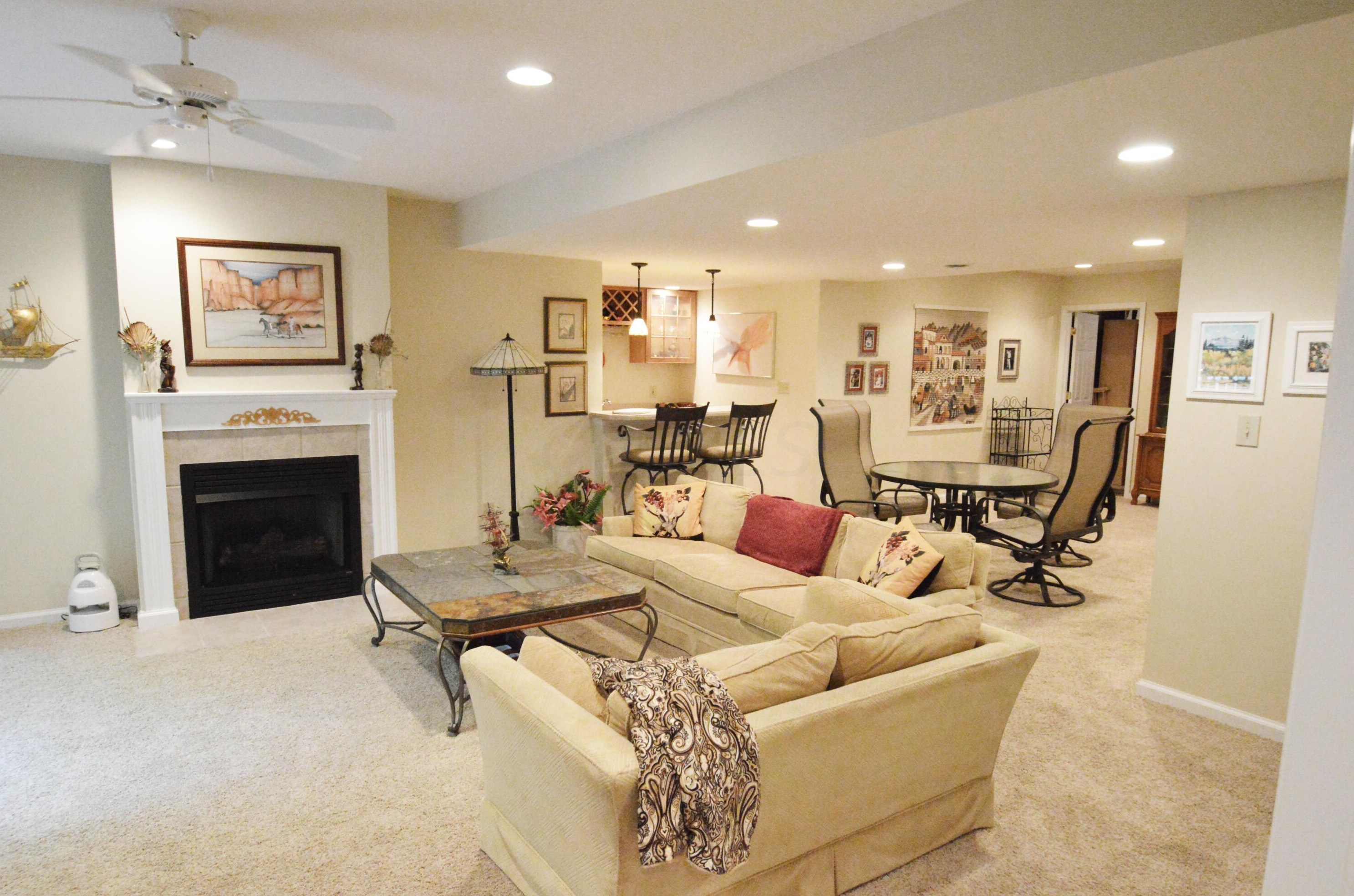 1203 Sanctuary Pl, Columbus OH 43230-8490 exterior