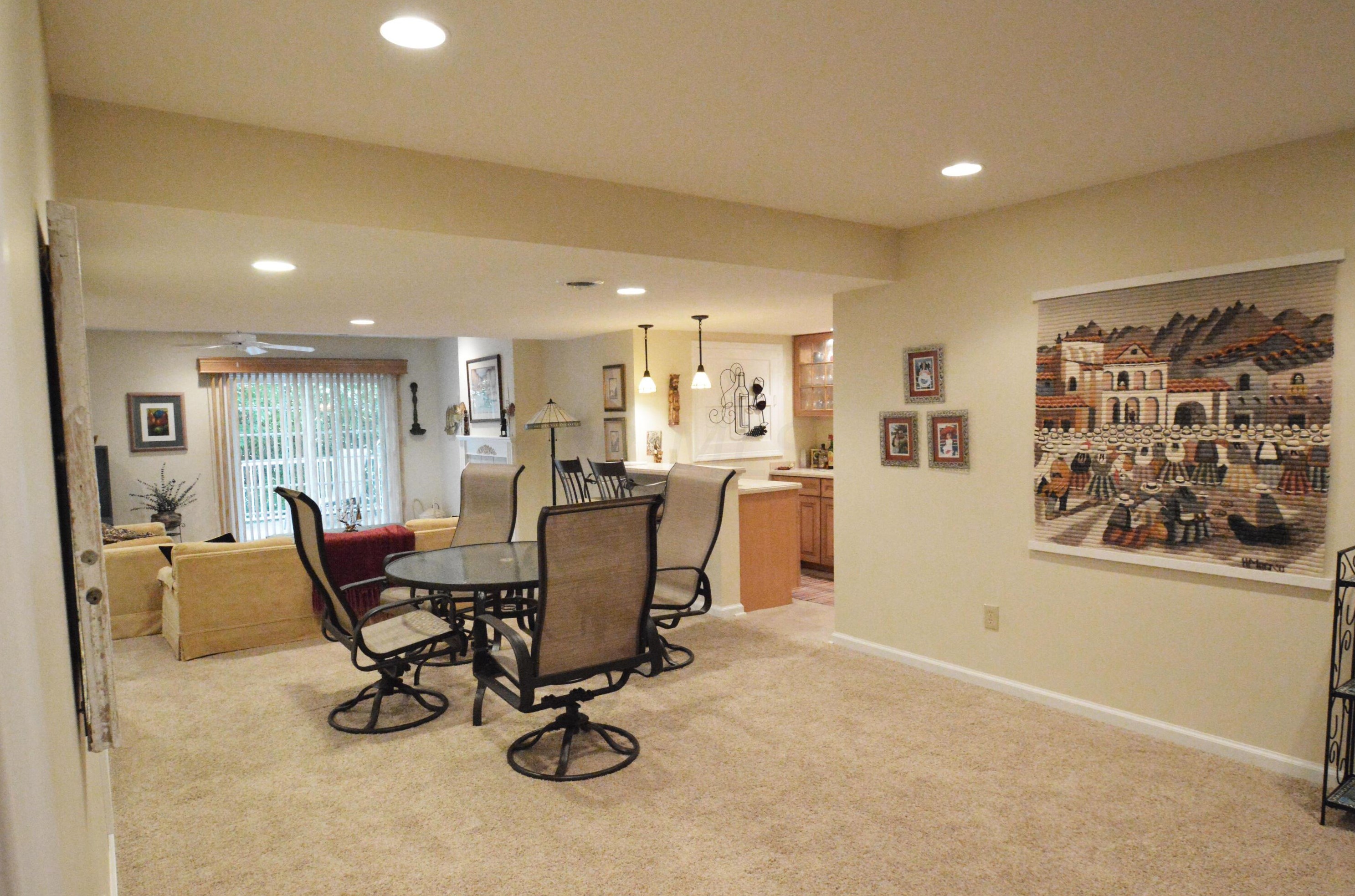 1203 Sanctuary Pl, Columbus OH 43230-8490 exterior