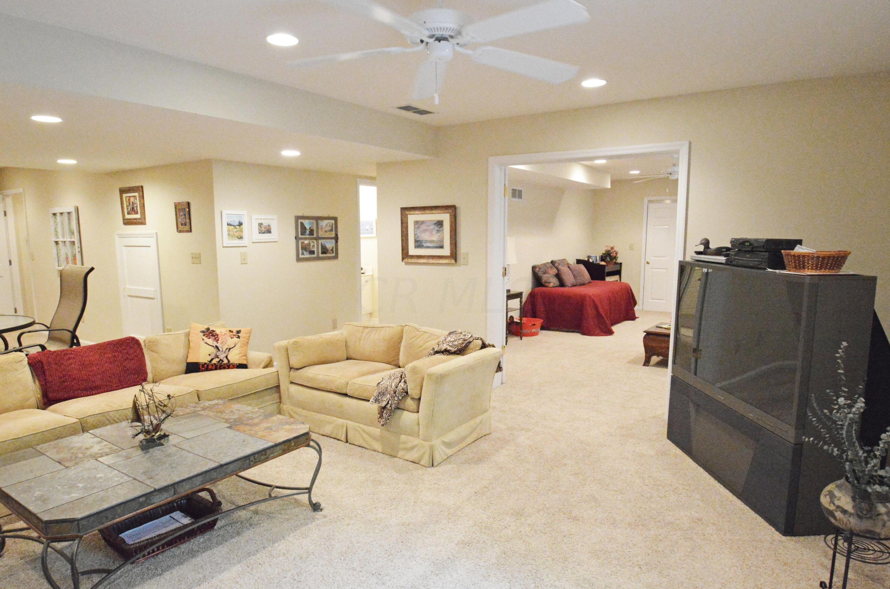 1203 Sanctuary Pl, Columbus OH 43230-8490 exterior