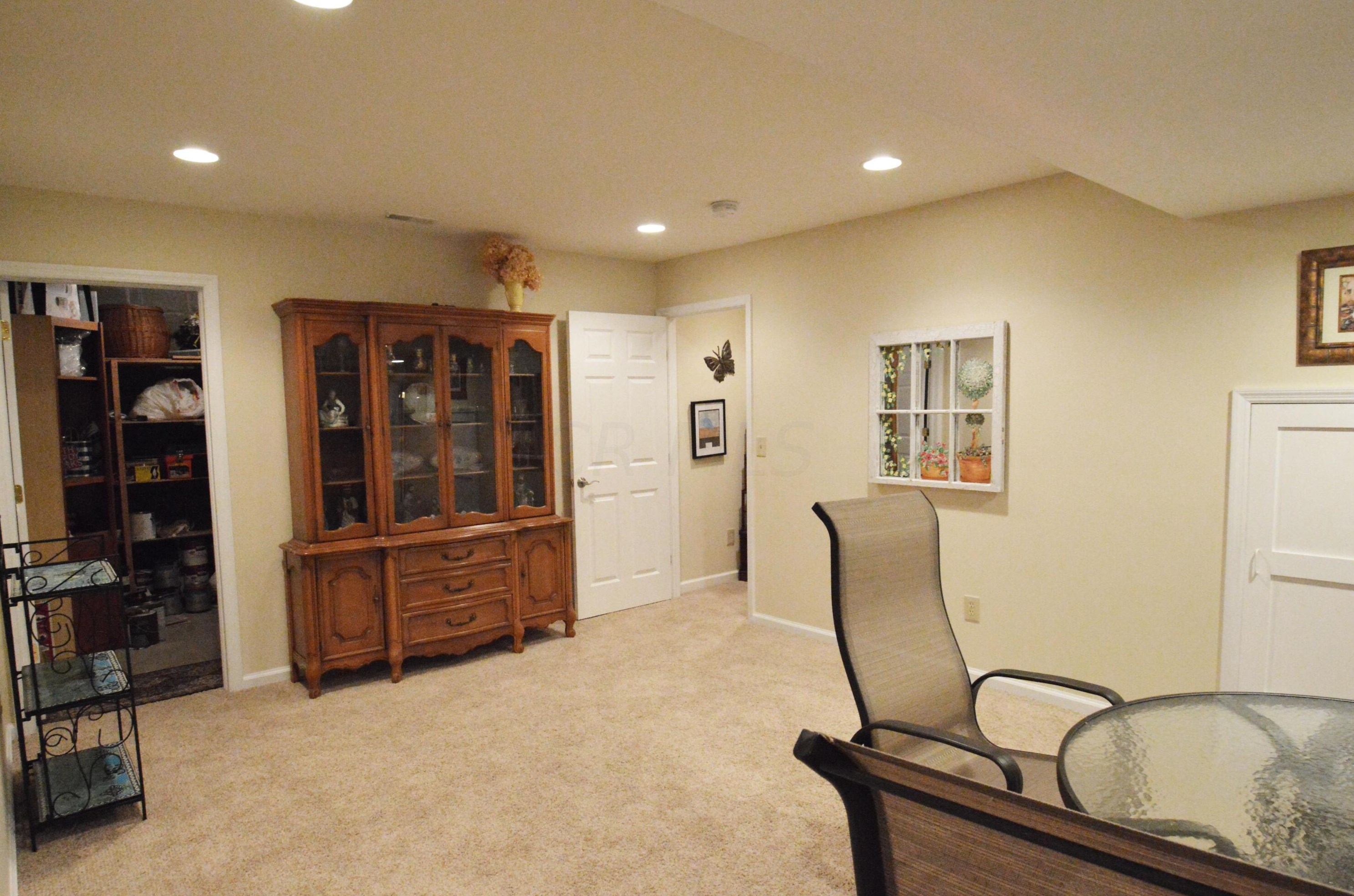 1203 Sanctuary Pl, Columbus OH 43230-8490 exterior