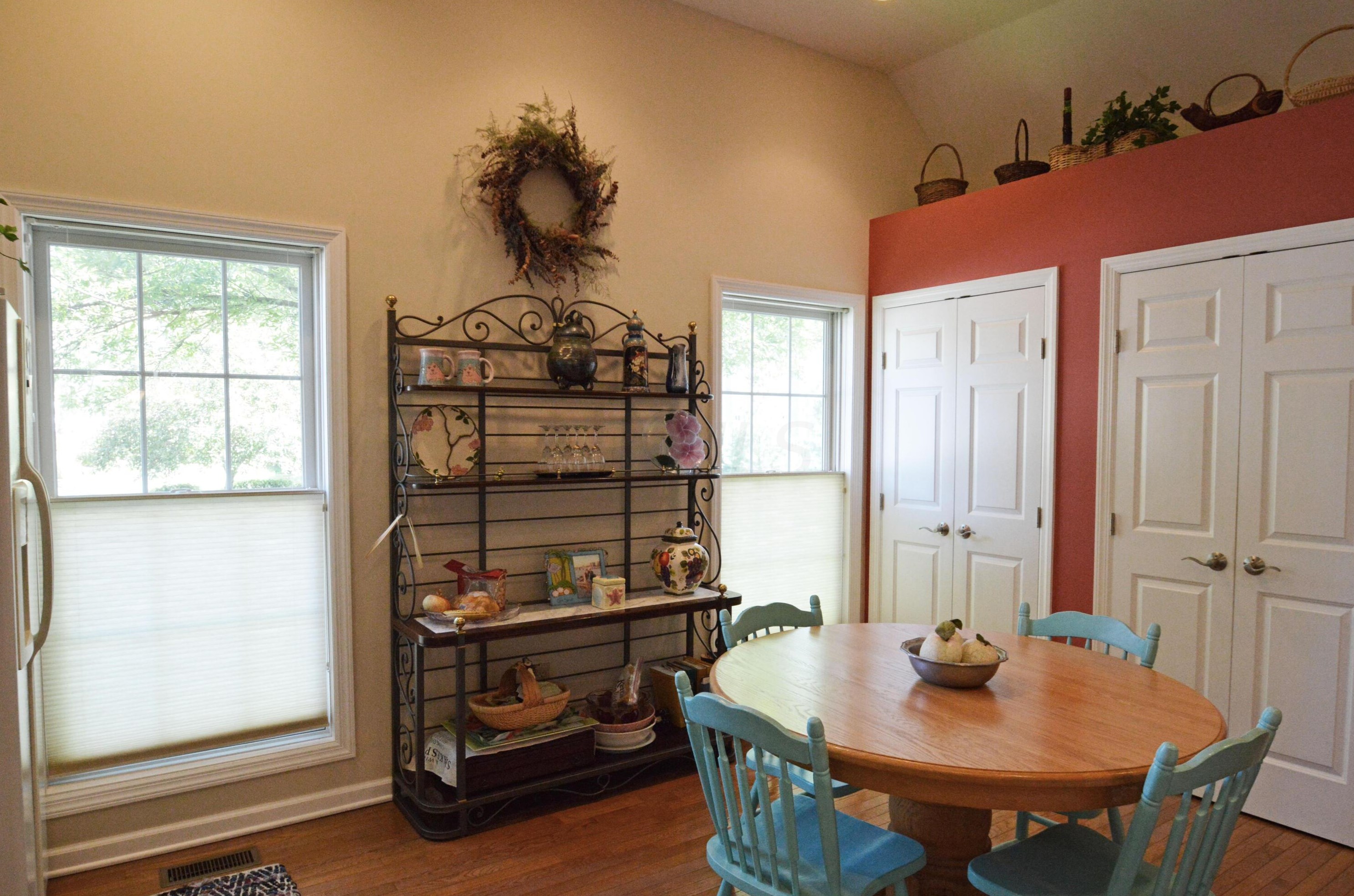 1203 Sanctuary Pl, Columbus OH 43230-8490 exterior