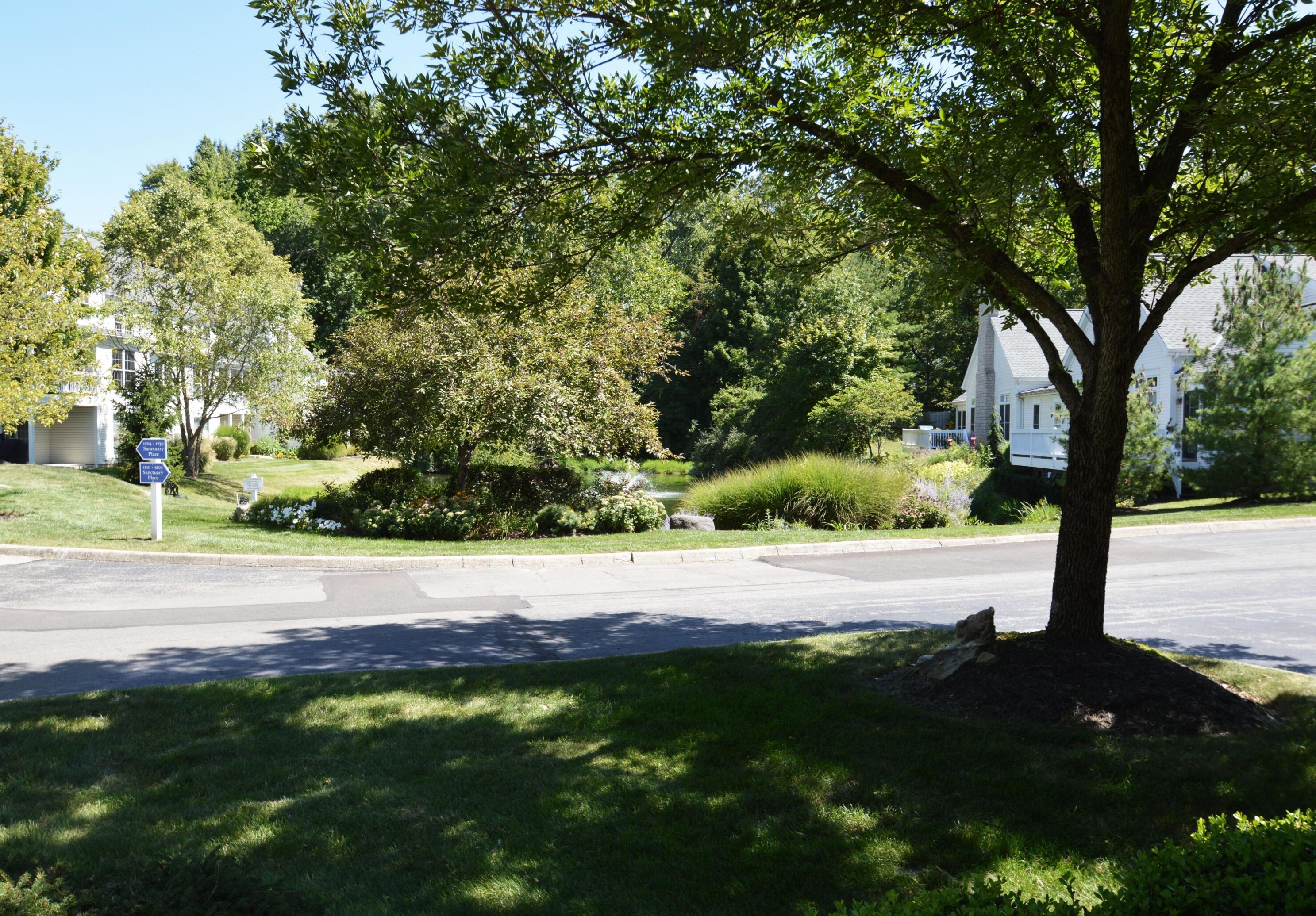 1203 Sanctuary Pl, Columbus OH 43230-8490 exterior