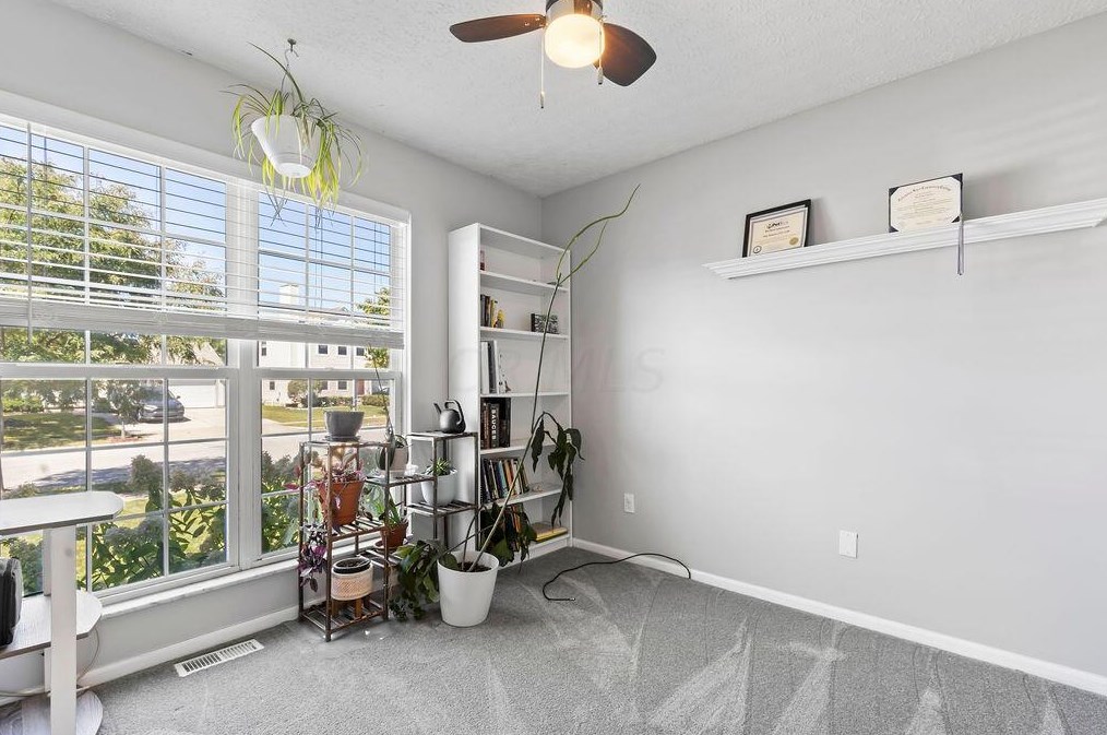 1364 Tenagra Way, Columbus OH 43228-9192 exterior