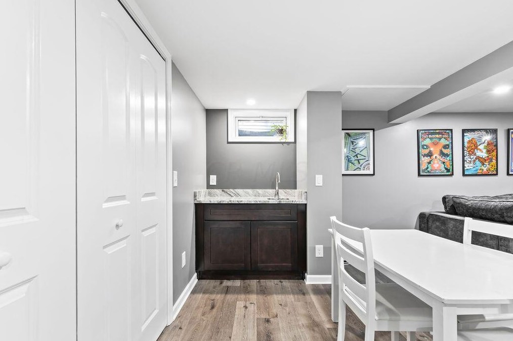 1364 Tenagra Way, Columbus OH 43228-9192 exterior