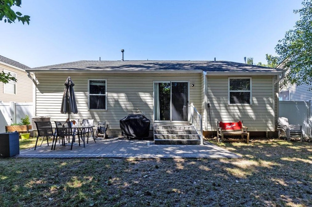 1364 Tenagra Way, Columbus OH 43228-9192 exterior