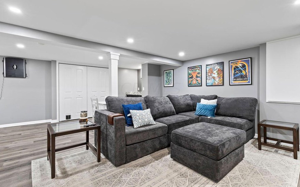 1364 Tenagra Way, Columbus OH 43228-9192 exterior