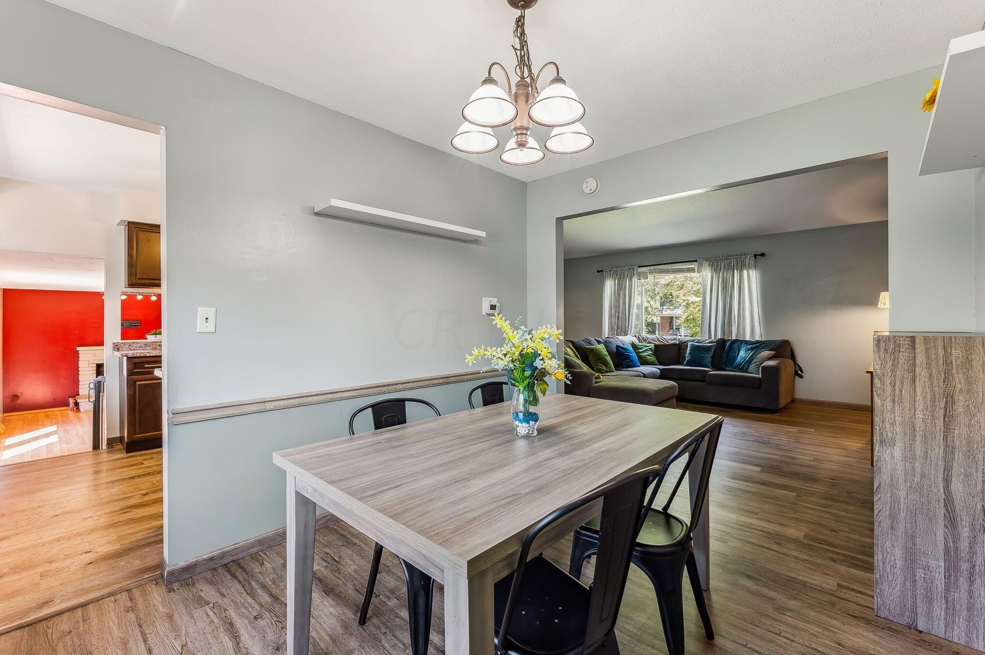 1329 Chesterton Ln, Columbus OH  43229-2619 exterior