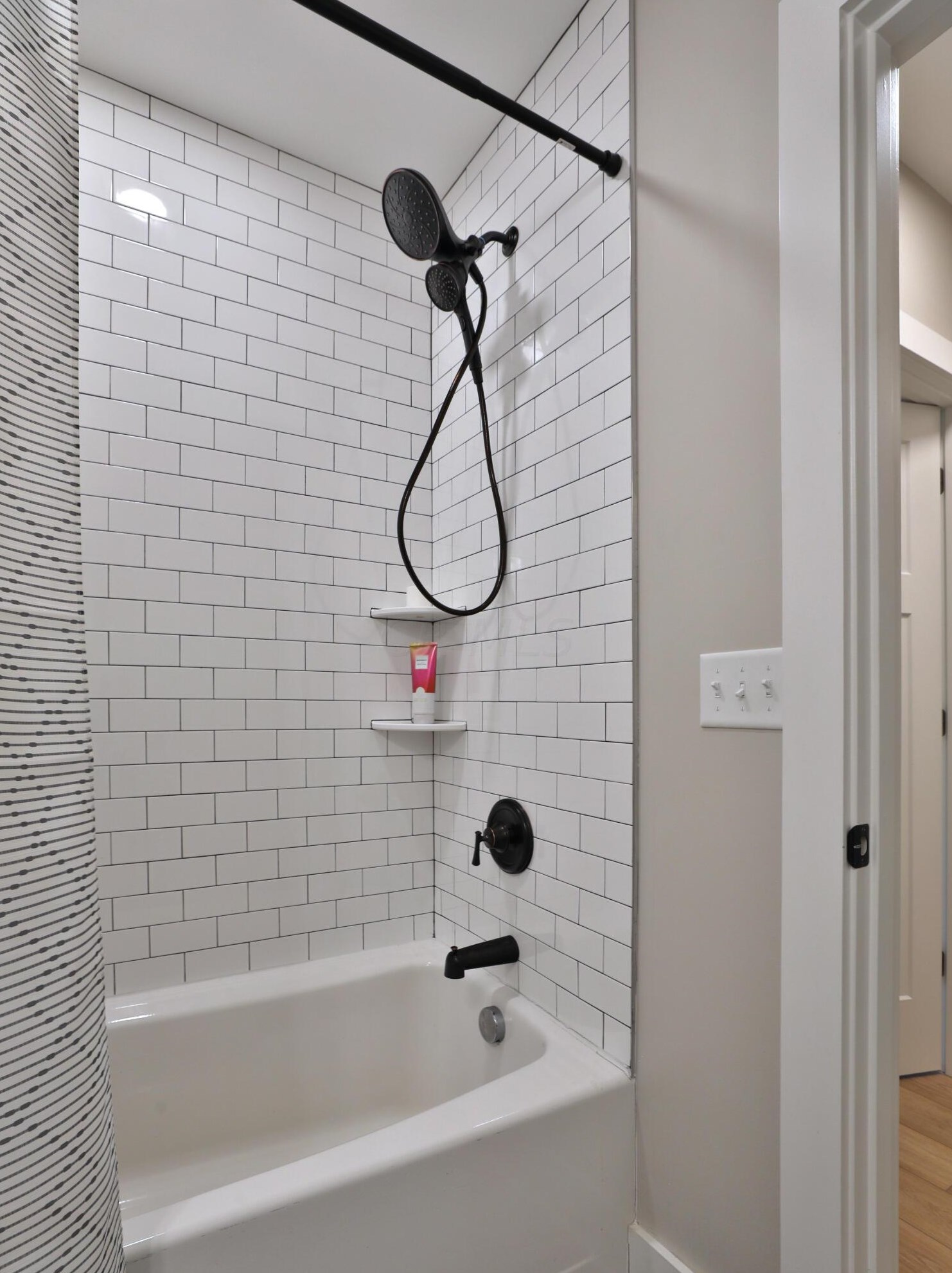 119 Champion Ave, Columbus OH 43203-1559 exterior