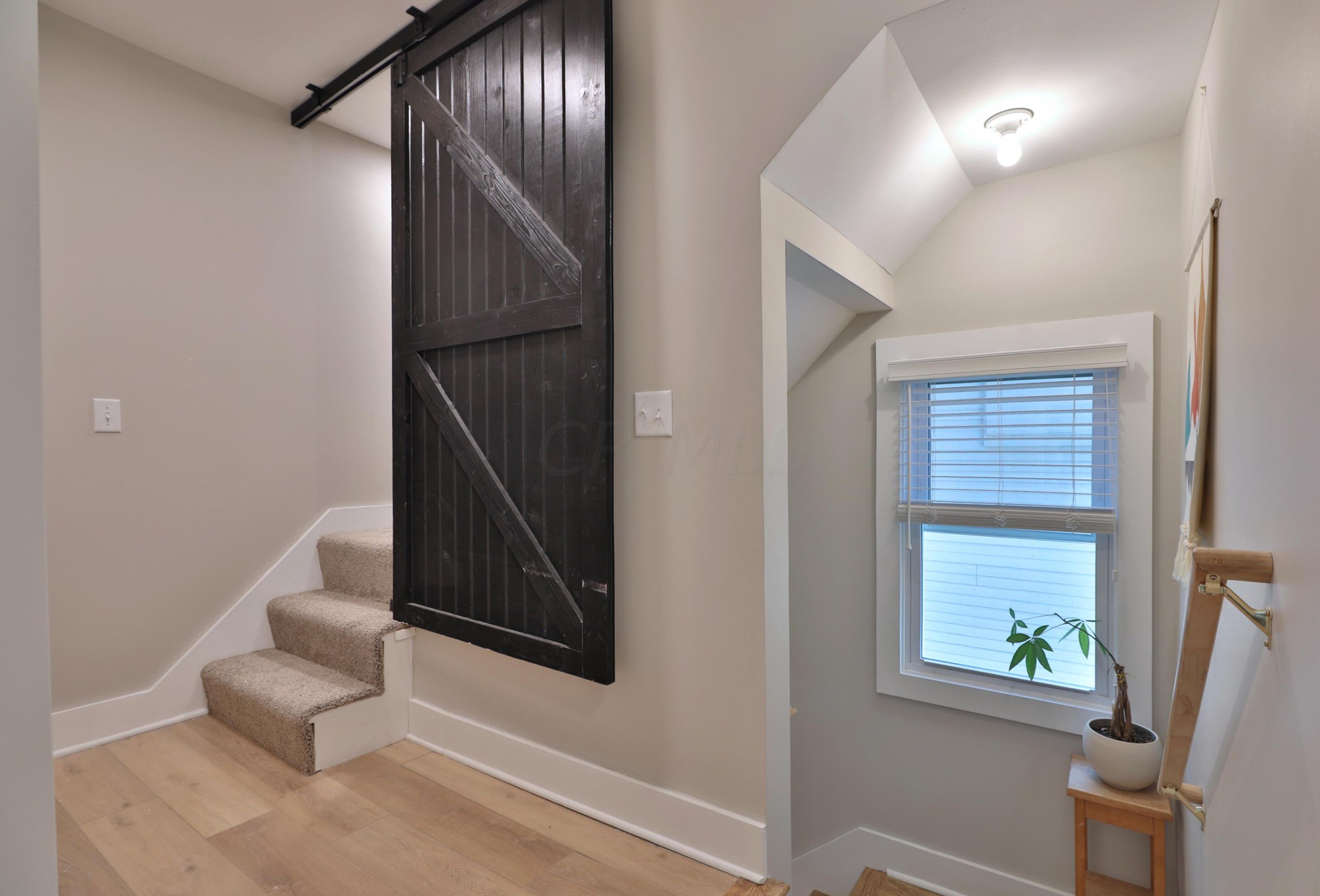 119 Champion Ave, Columbus OH 43203-1559 exterior