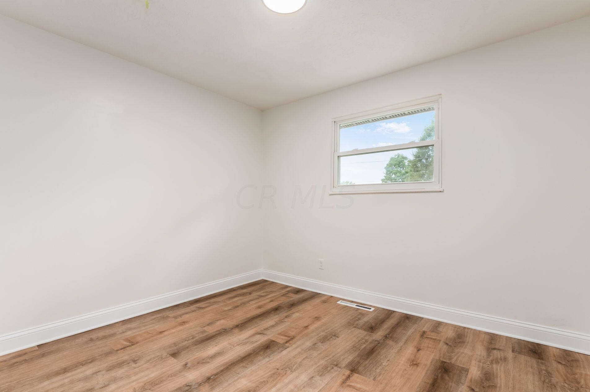 3889 Frazier Rd, Columbus OH 43207-4132 exterior