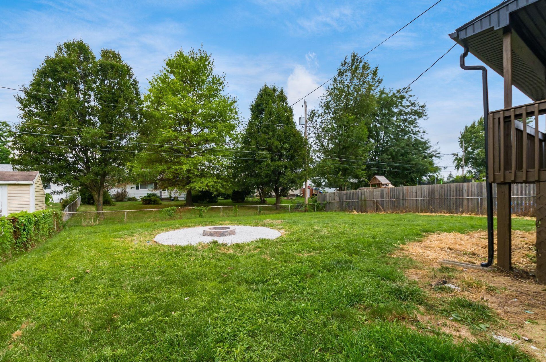 3889 Frazier Rd, Columbus OH 43207-4132 exterior