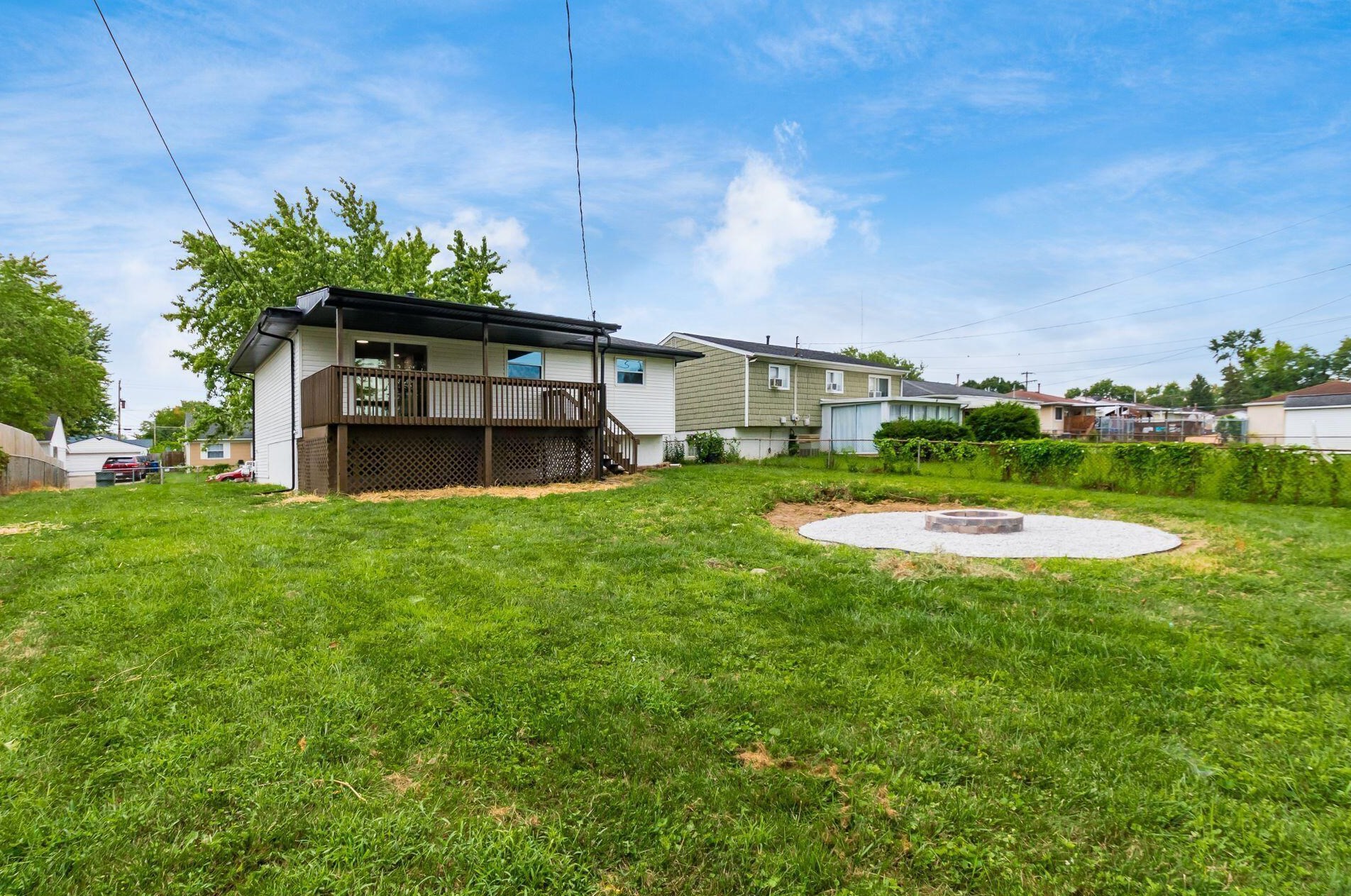 3889 Frazier Rd, Columbus OH 43207-4132 exterior