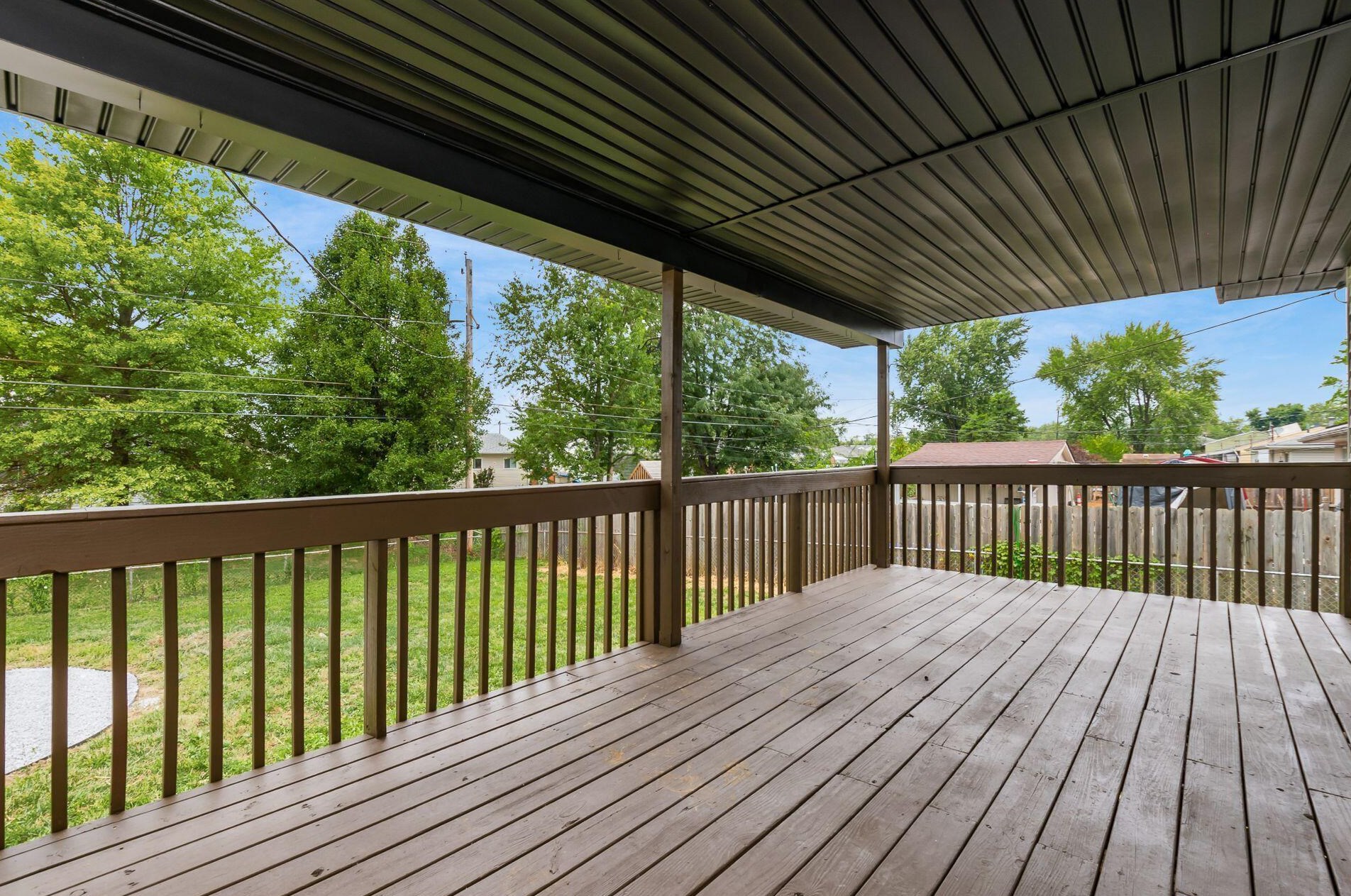 3889 Frazier Rd, Columbus OH 43207-4132 exterior