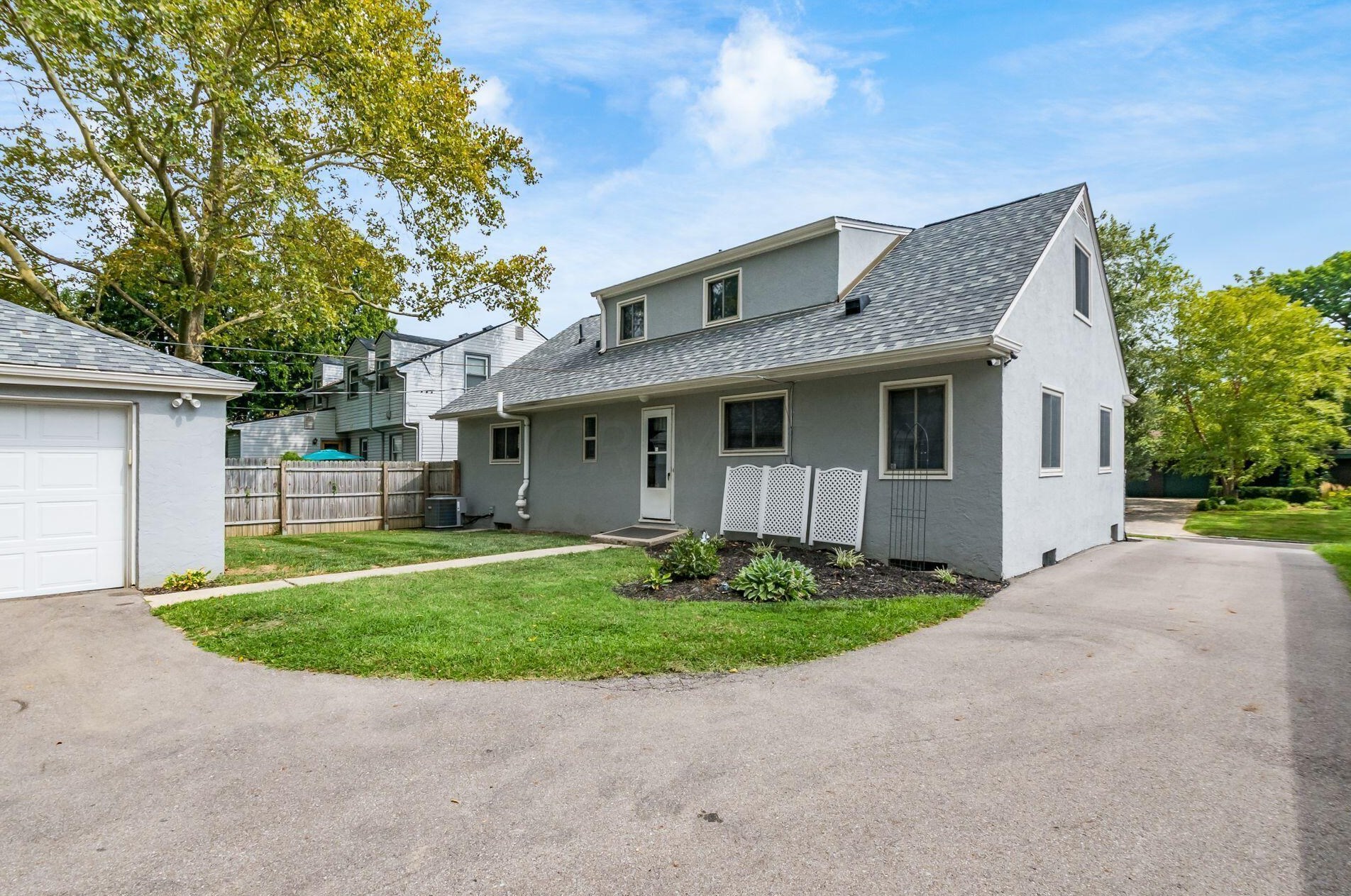 315 Kellner Rd, Columbus OH  43209-2044 exterior