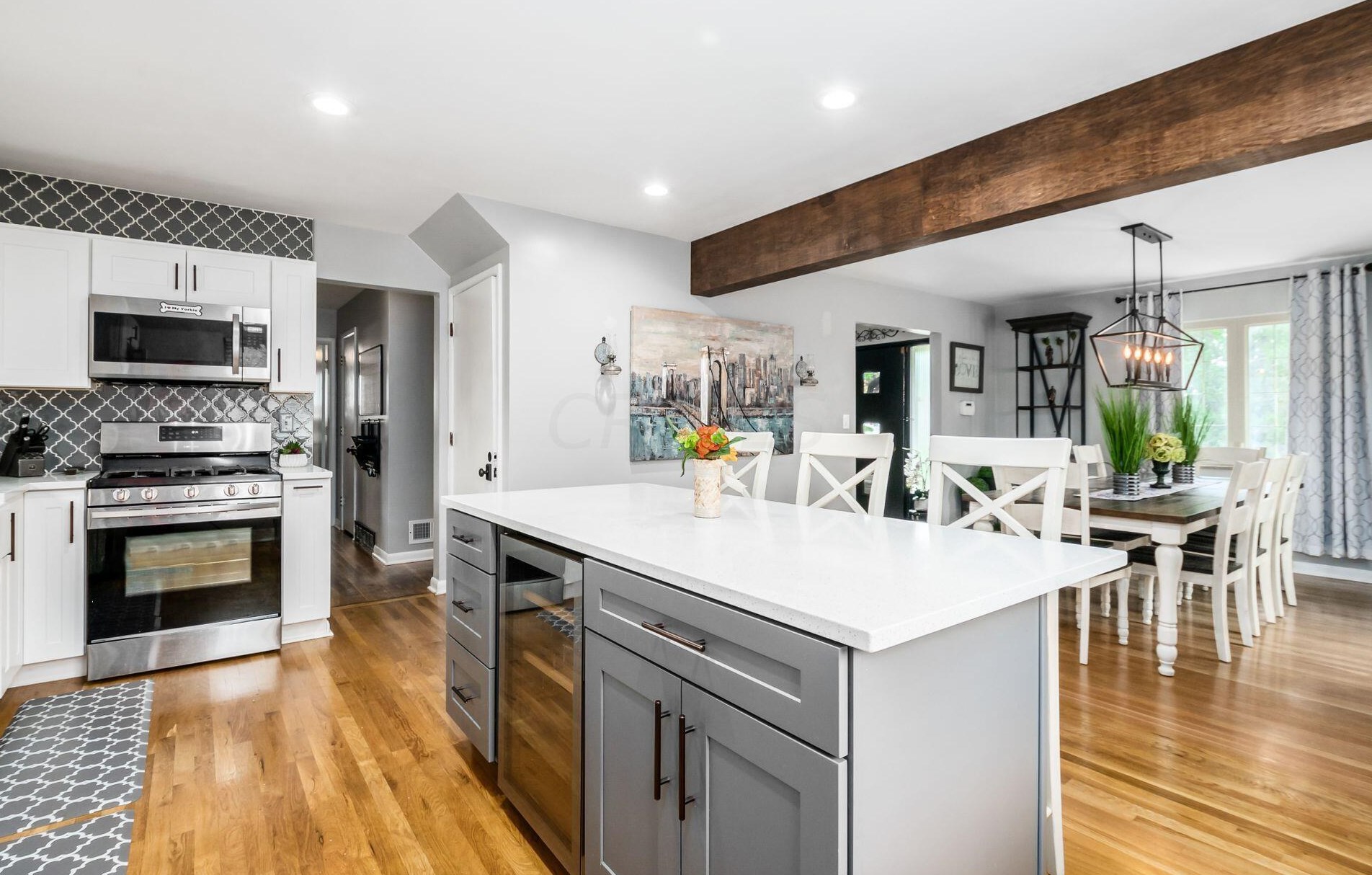 315 Kellner Rd, Columbus OH  43209-2044 exterior