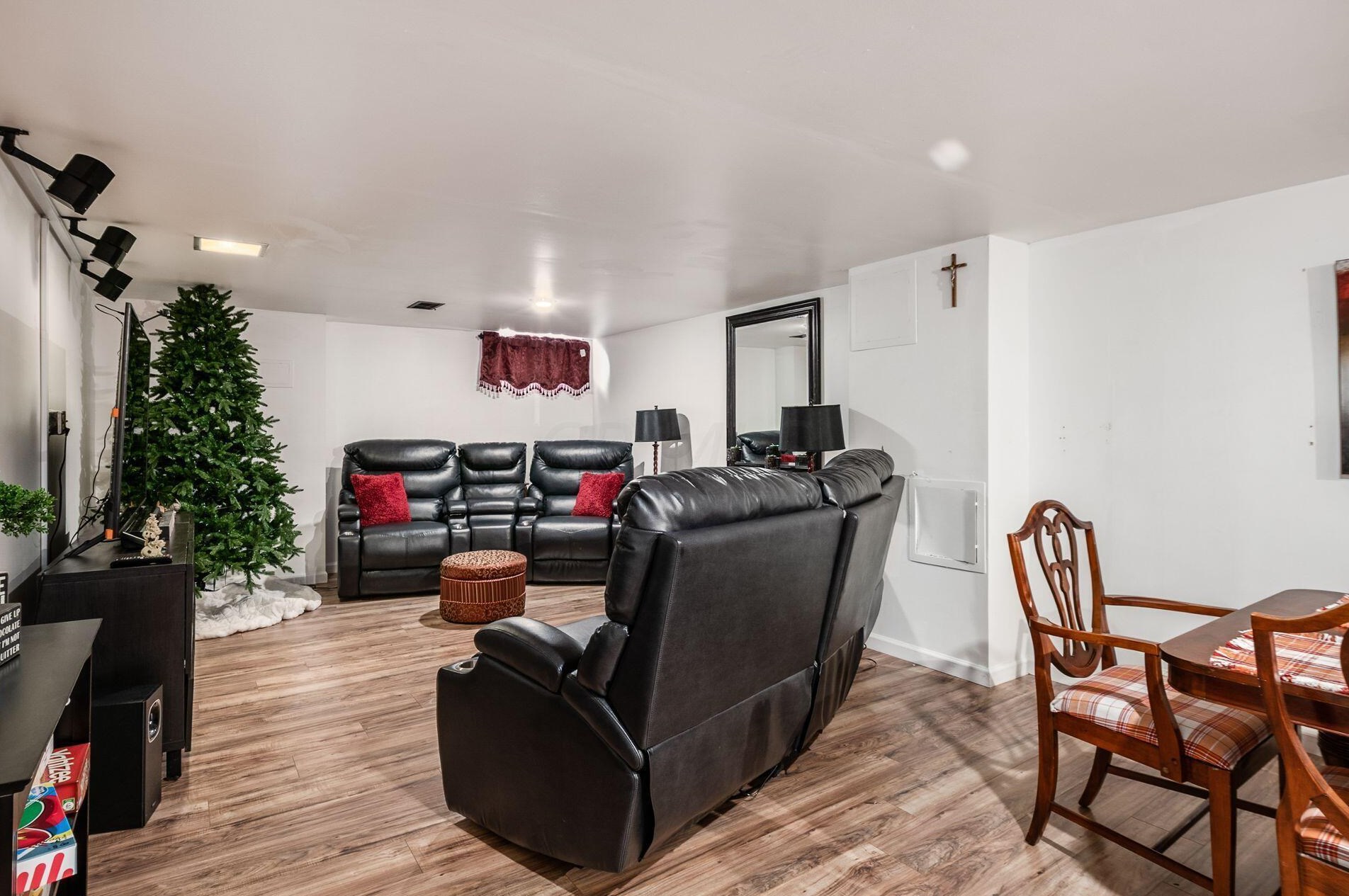 315 Kellner Rd, Columbus OH  43209-2044 exterior