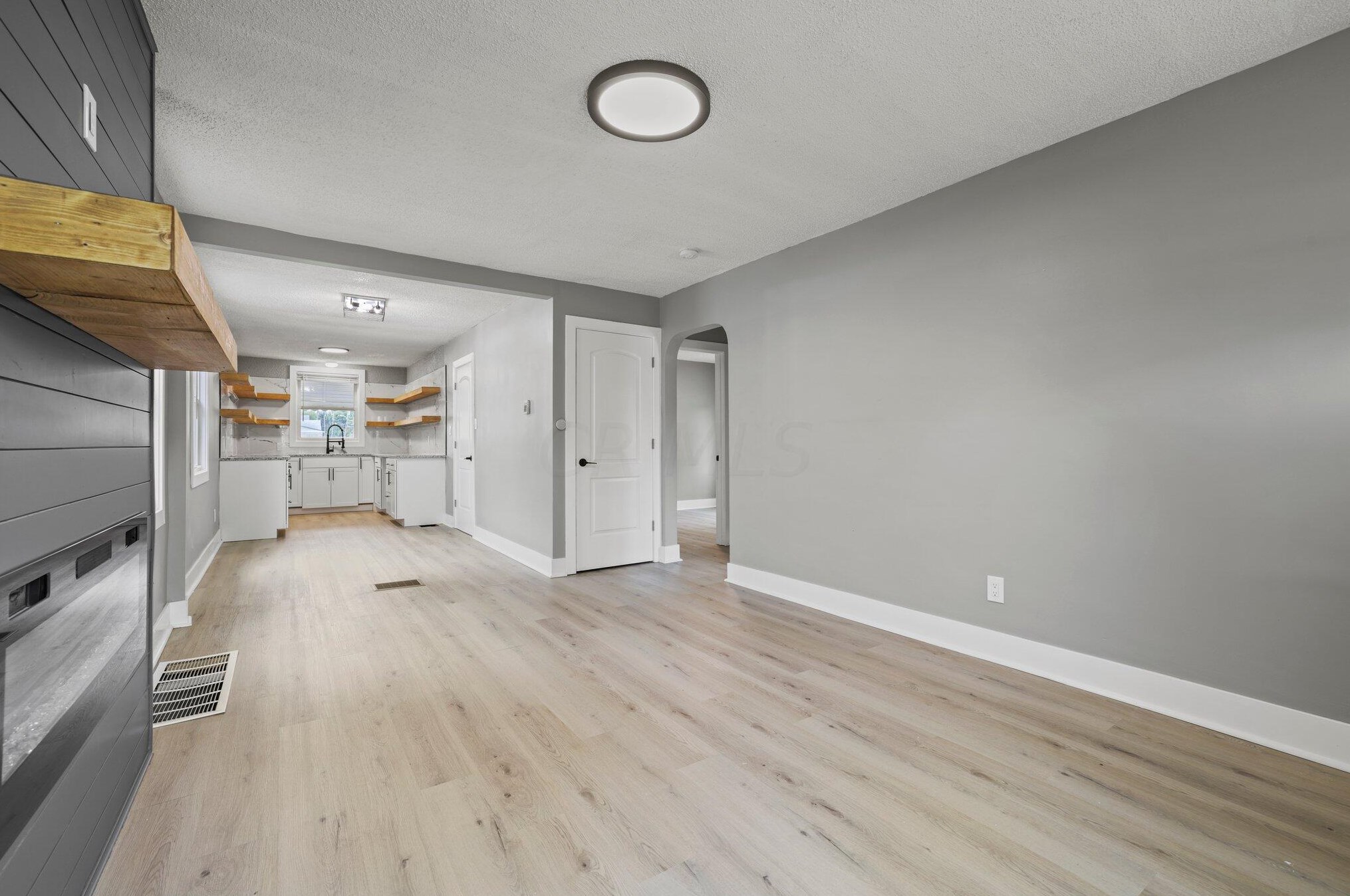 1068 Deshler Ave, Columbus OH  43206-3106 exterior