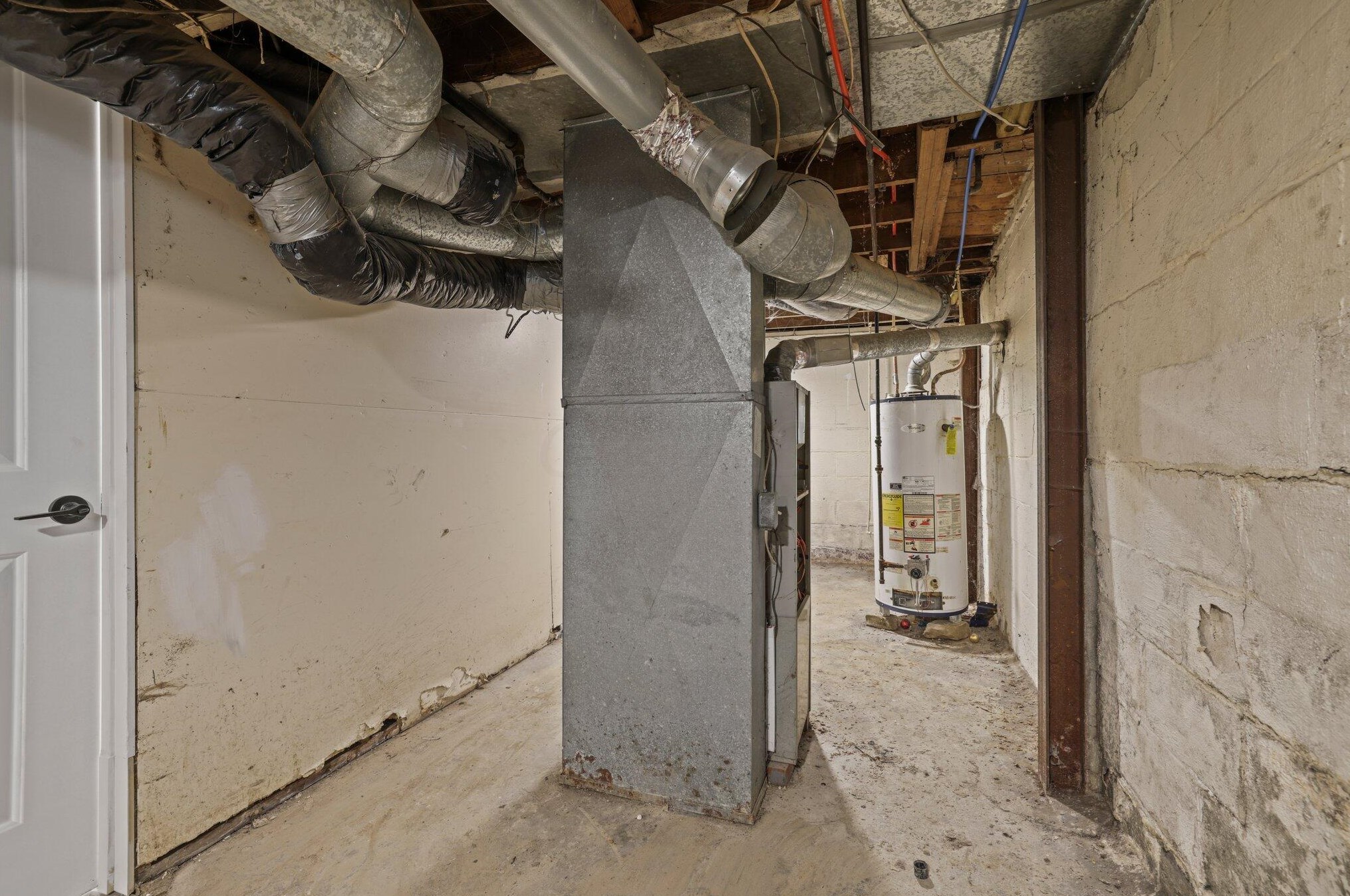 1068 Deshler Ave, Columbus OH  43206-2655 exterior