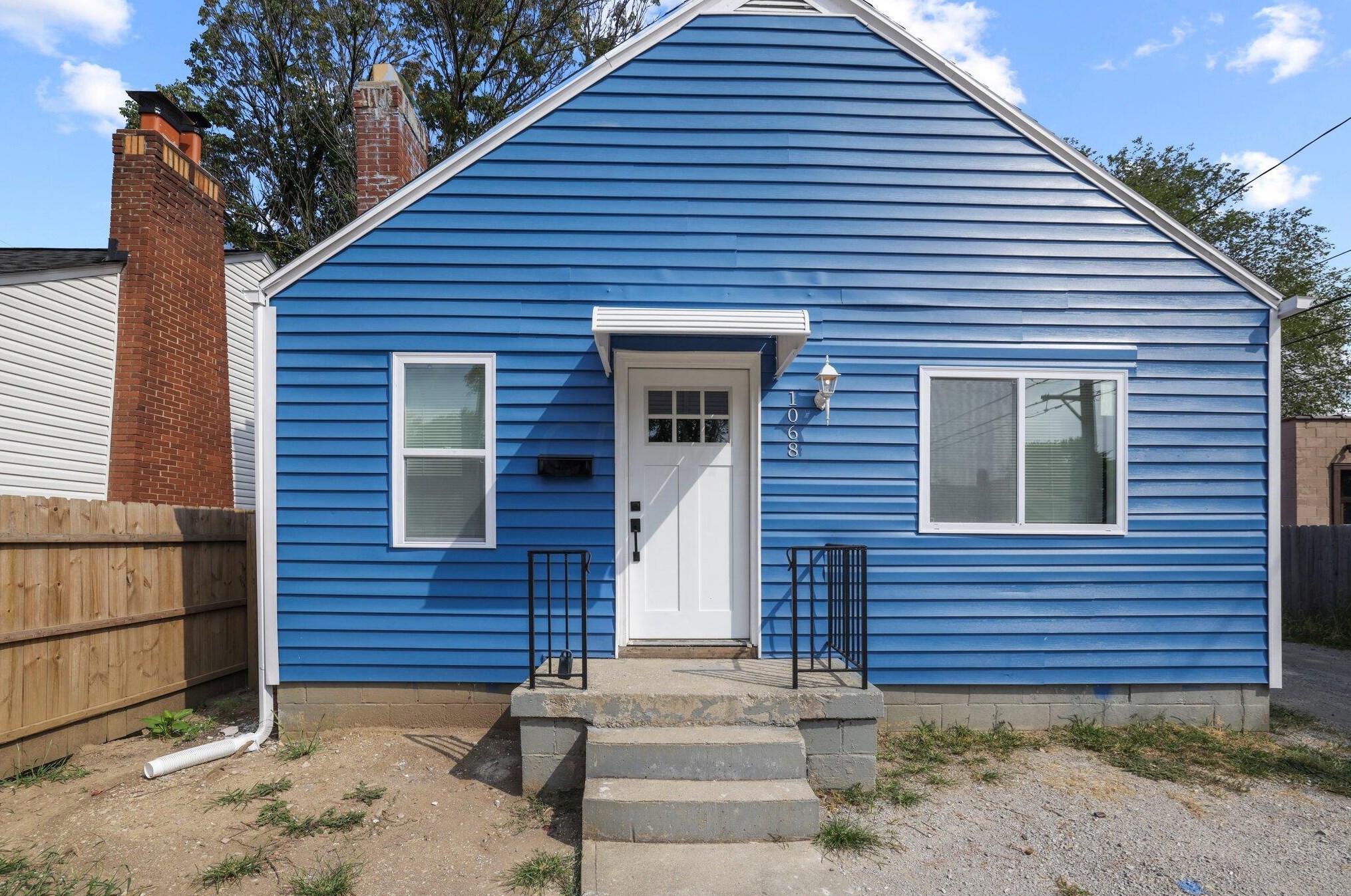 1068 Deshler Ave, Columbus OH  43206-2655 exterior