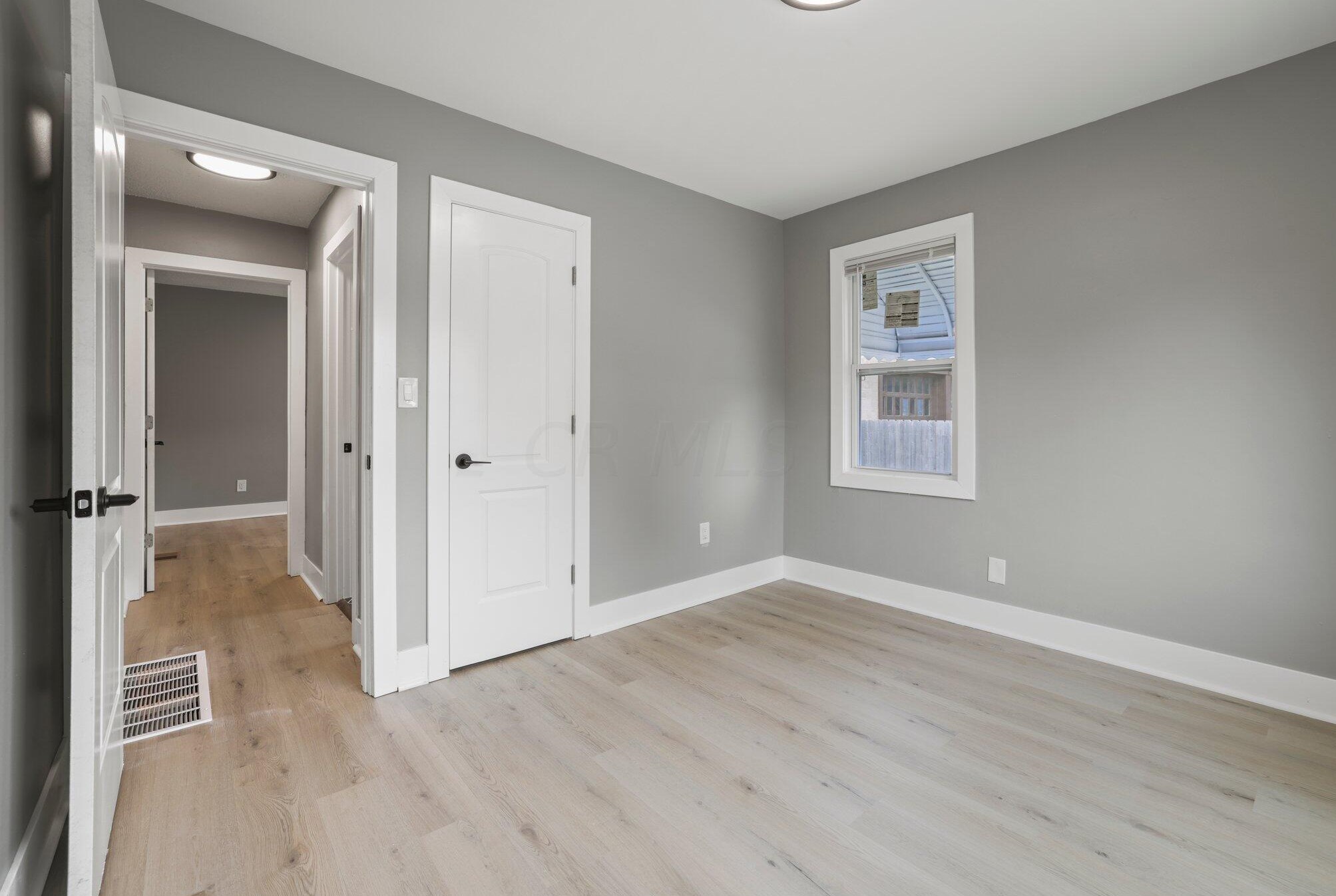 1068 Deshler Ave, Columbus OH  43206-2655 exterior