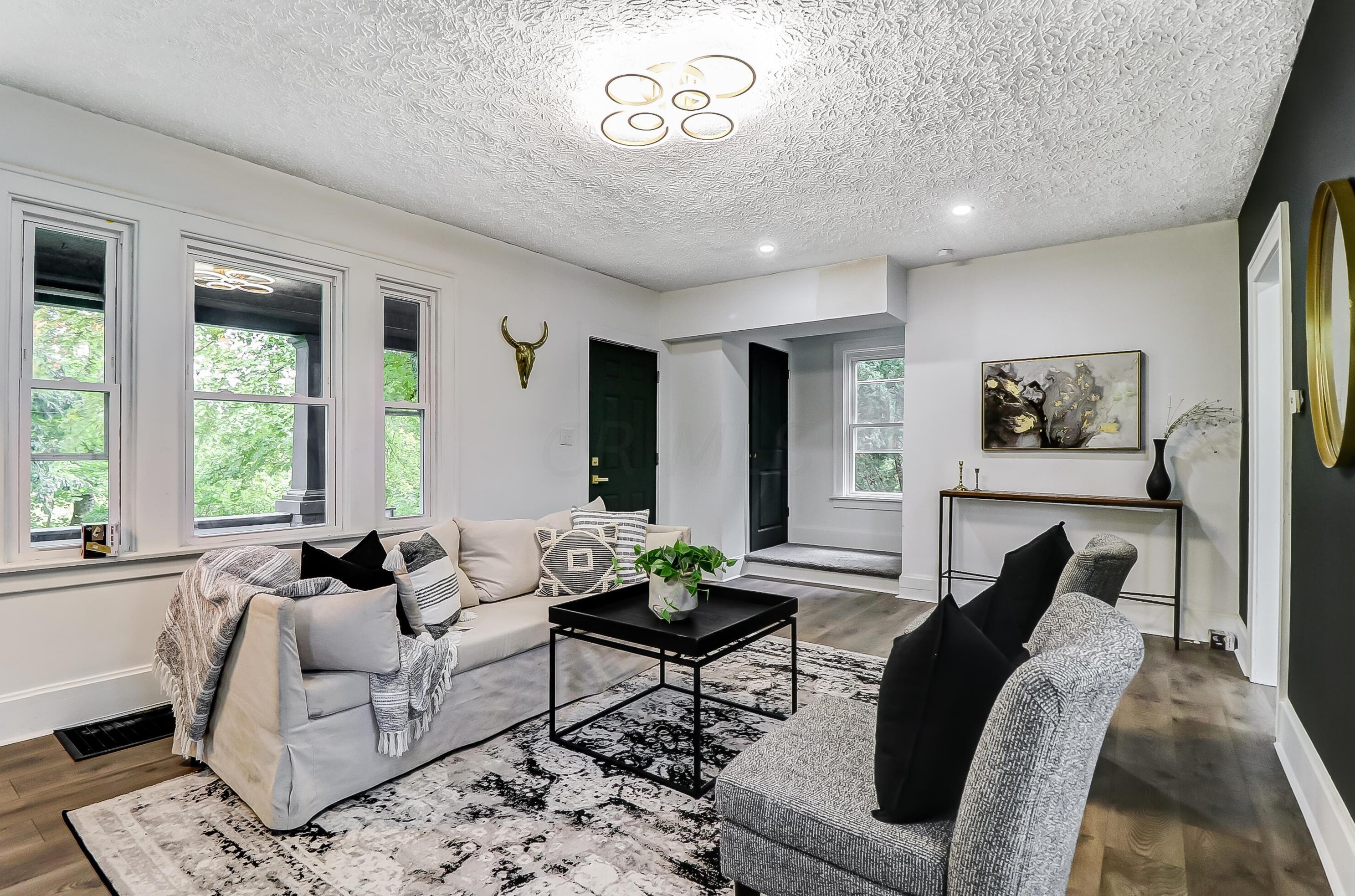 261 Eldon Ave, Columbus OH 43204-3702 exterior