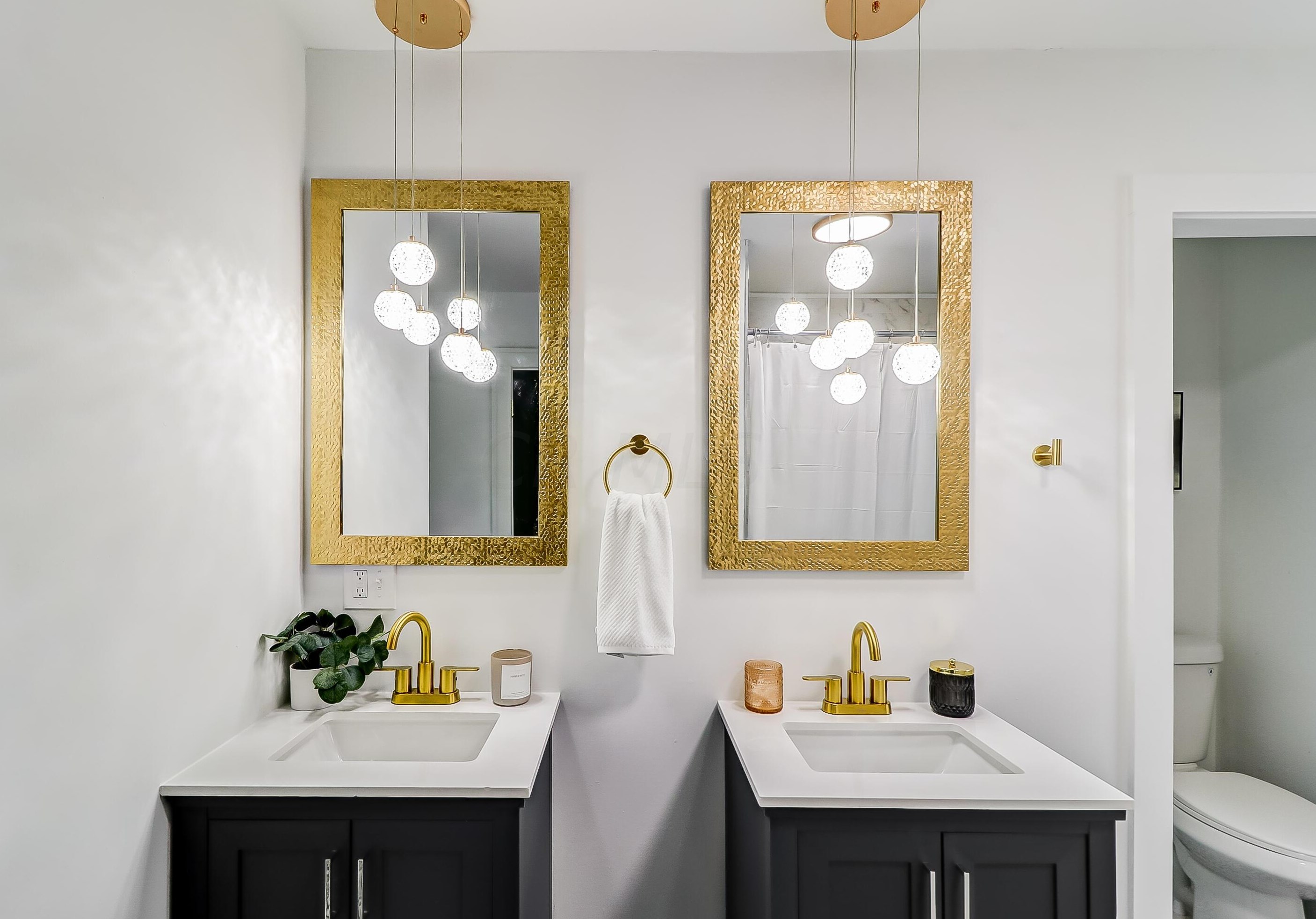 261 Eldon Ave, Columbus OH 43204-3702 exterior