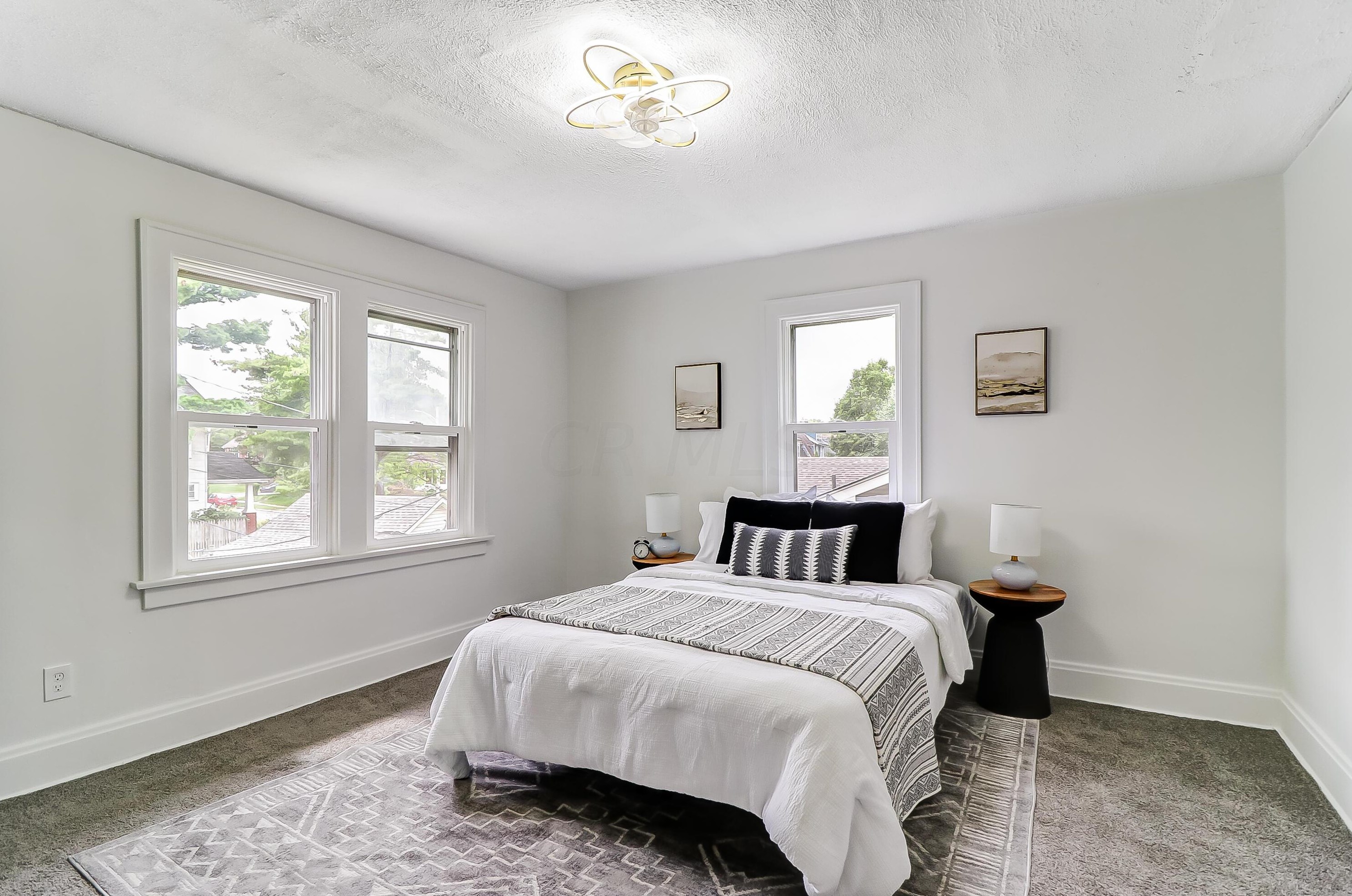 261 Eldon Ave, Columbus OH 43204-3702 exterior