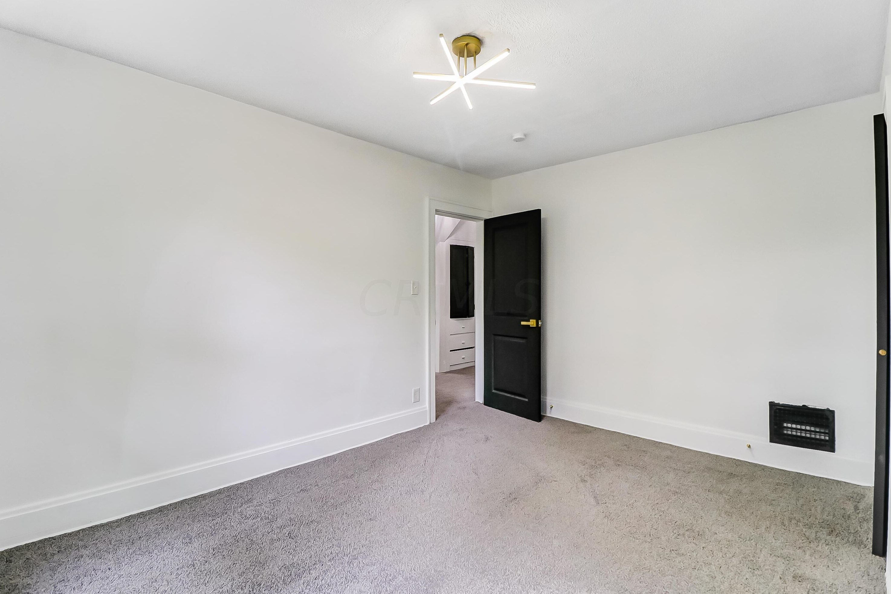 261 Eldon Ave, Columbus OH 43204-3702 exterior