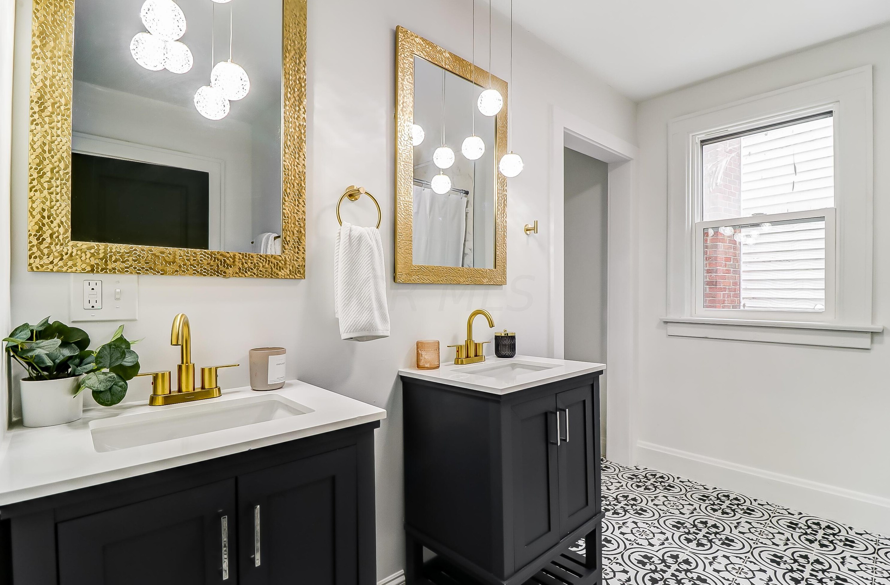 261 Eldon Ave, Columbus OH 43204-3702 exterior