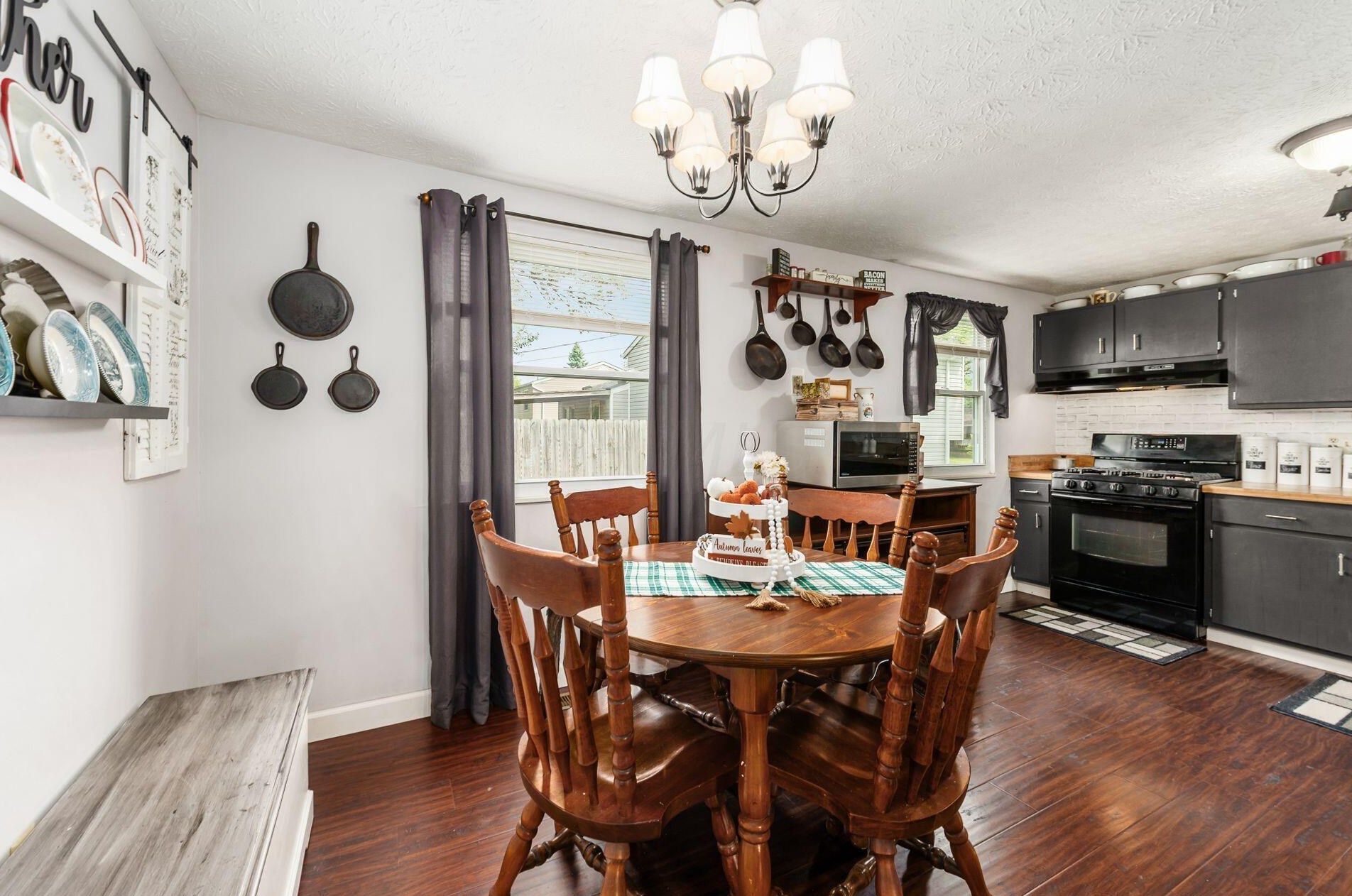 960 Obetz Rd, Columbus OH 43207-4716 exterior