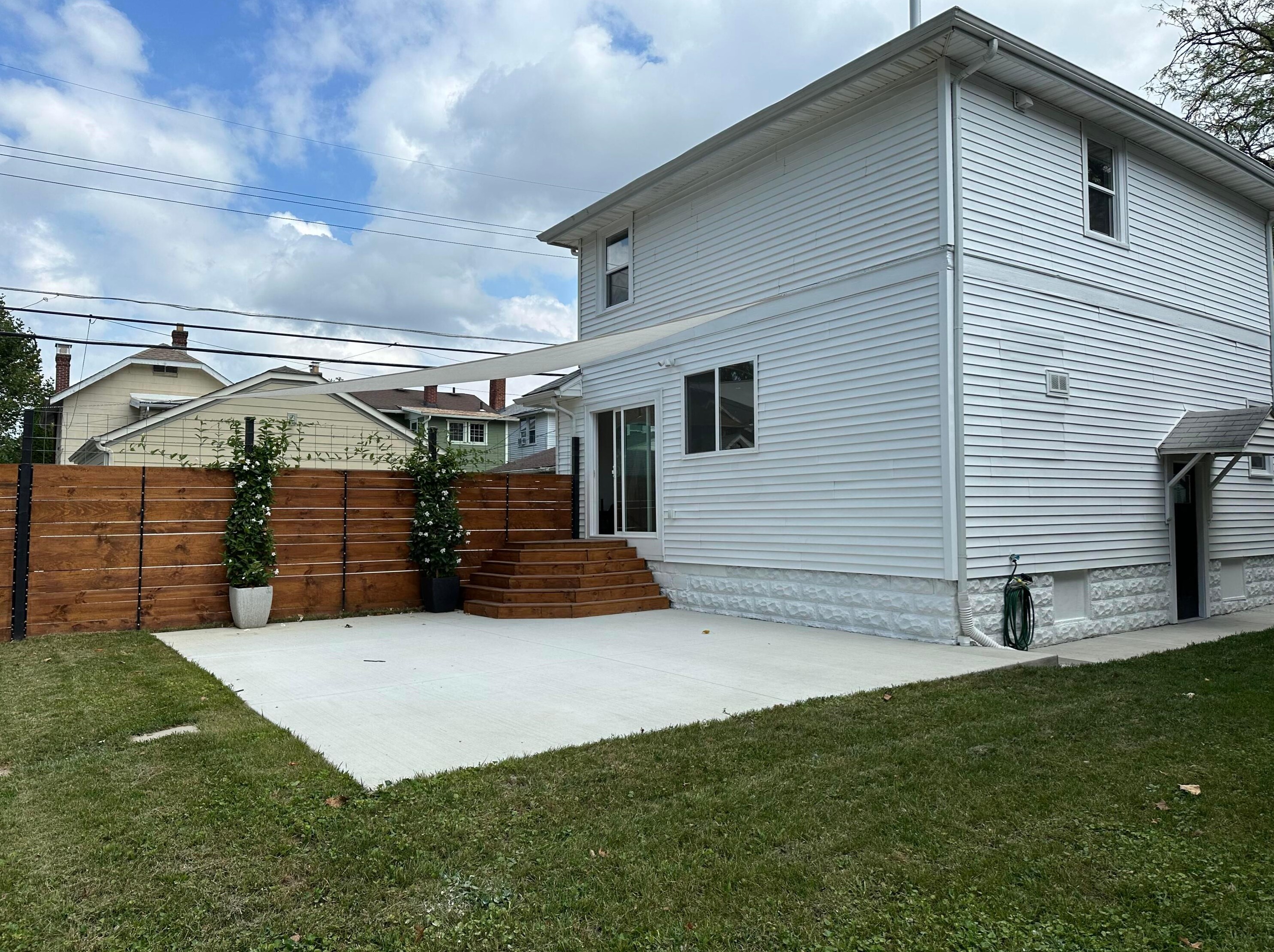 2871 Findley Ave, Columbus OH  43202-2319 exterior