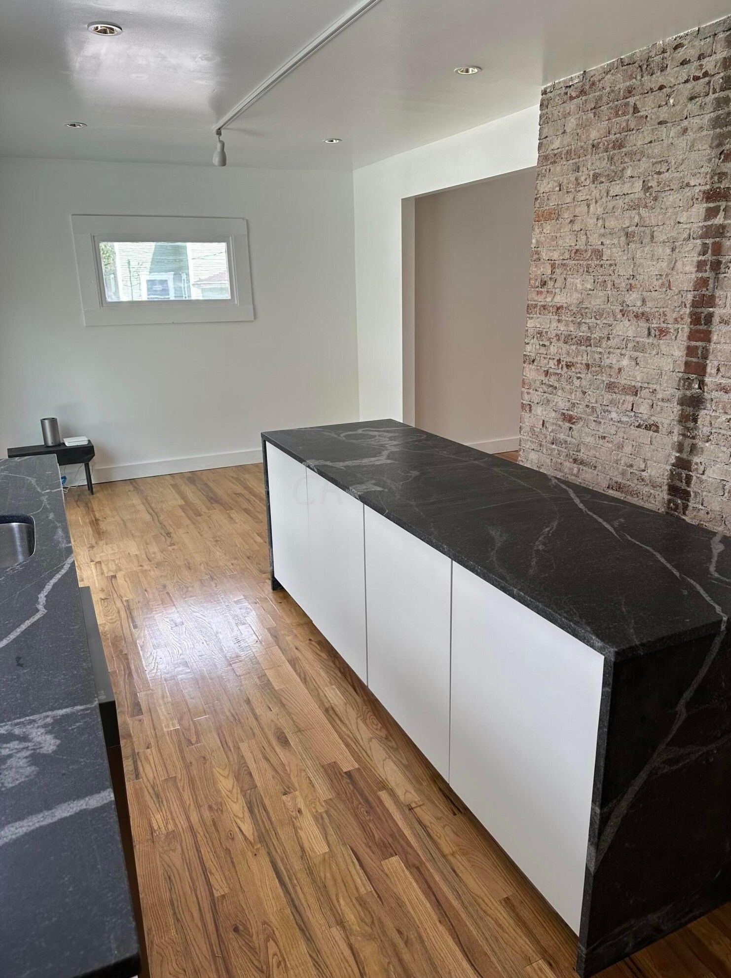 2871 Findley Ave, Columbus OH  43202-2319 exterior