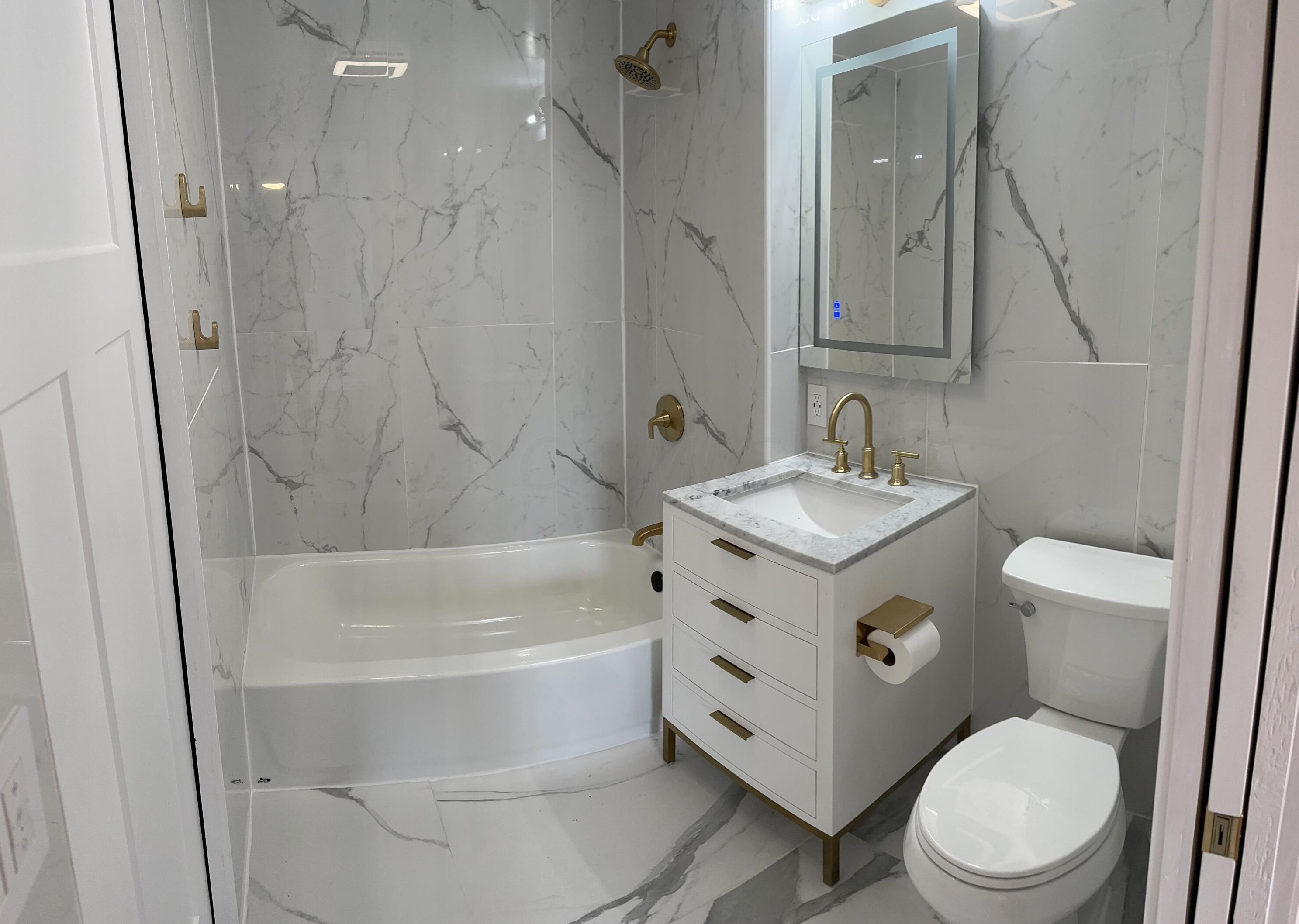 2871 Findley Ave, Columbus OH  43202-2319 exterior