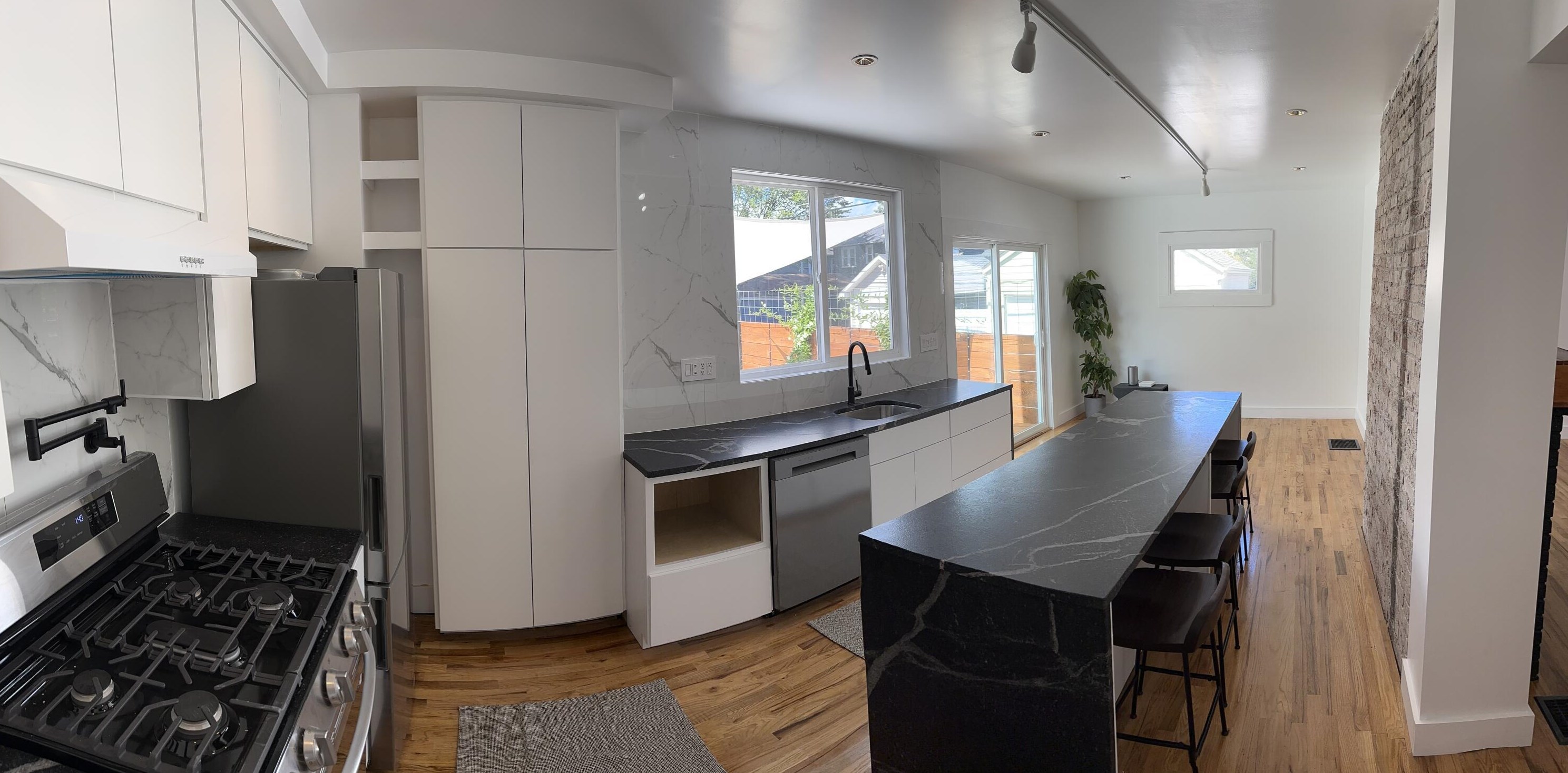 2871 Findley Ave, Columbus OH  43202-2319 exterior