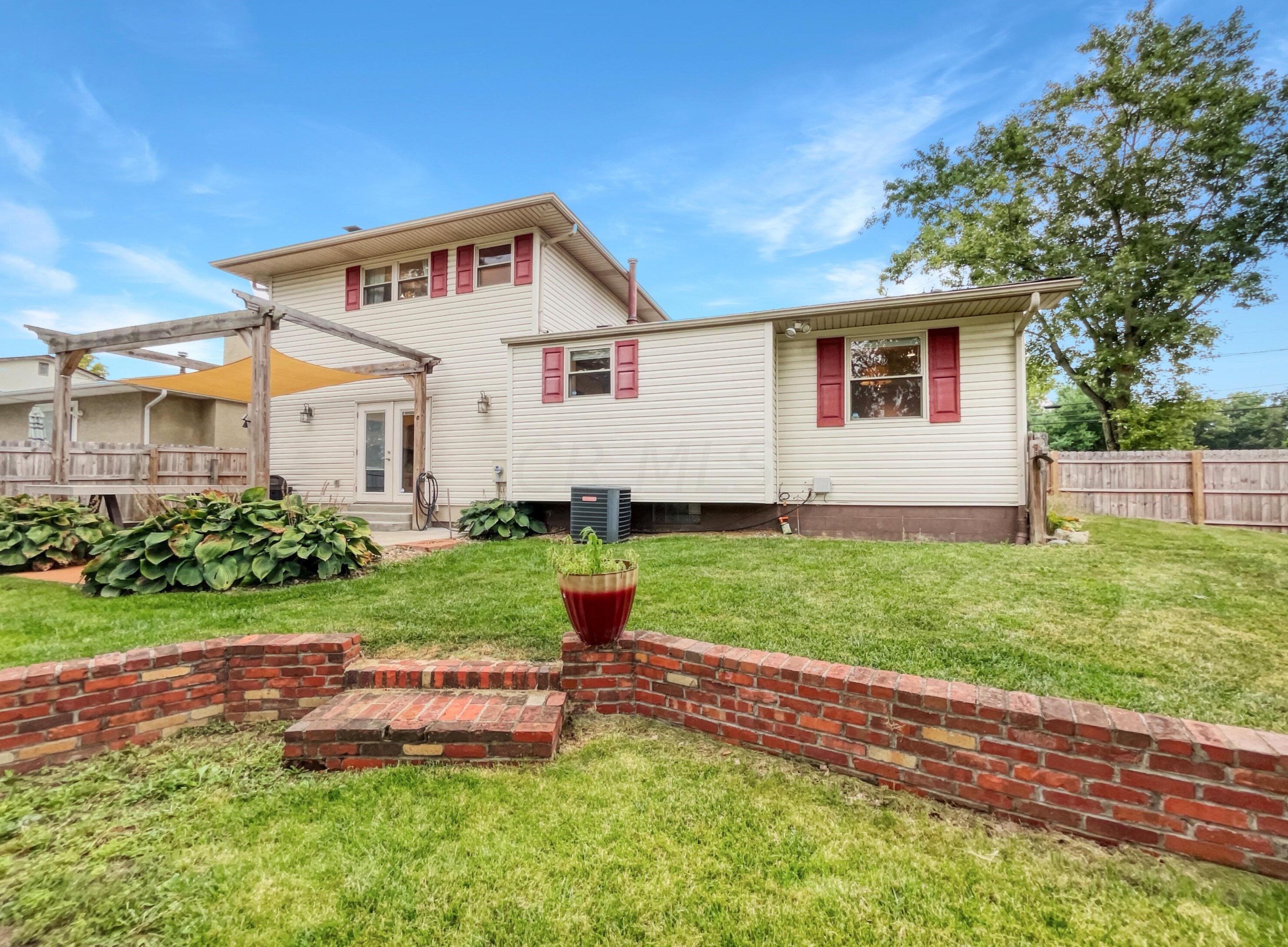 1737 Demorest Rd, Columbus OH  43228-6441 exterior